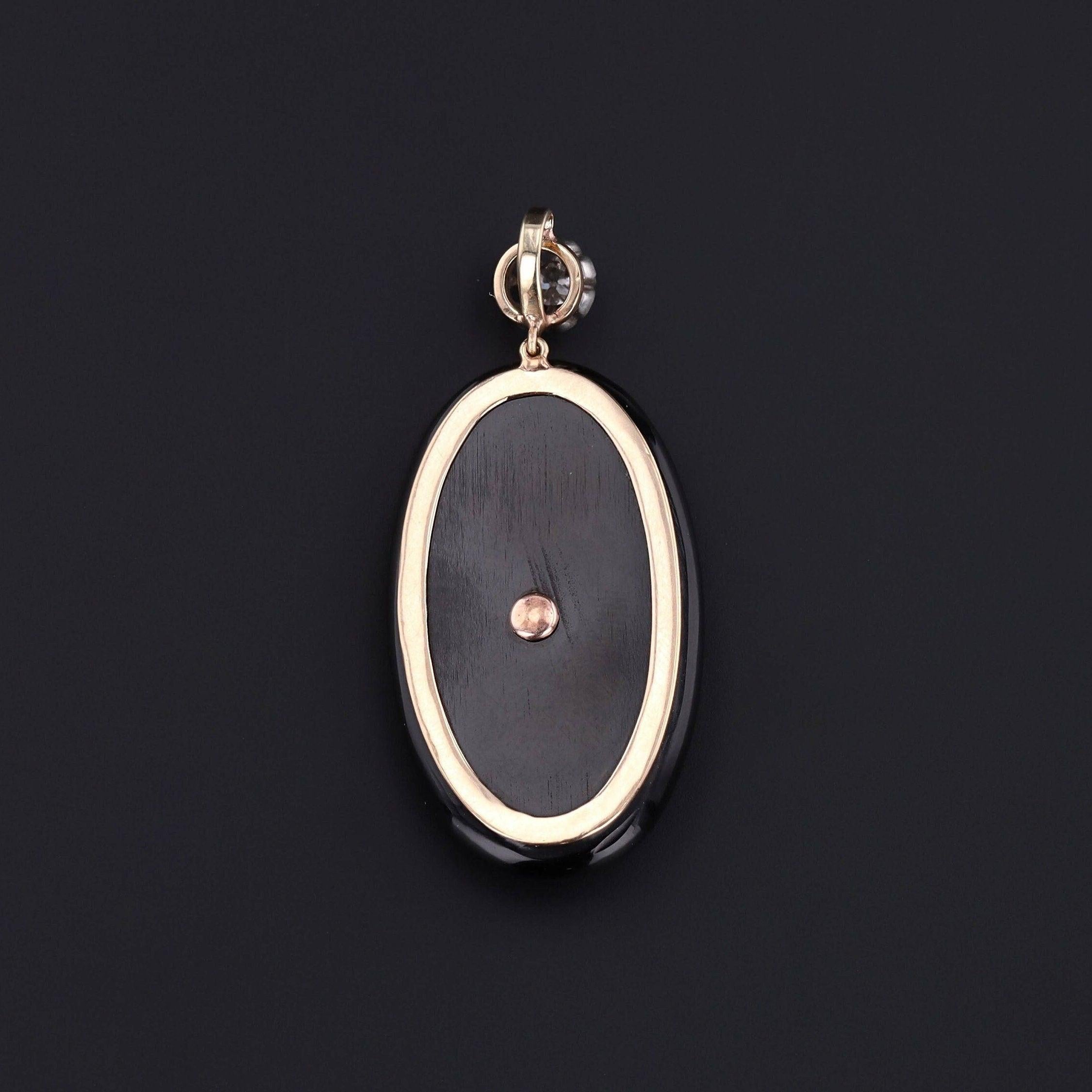 Taille rose Pendentif ancien en or 14k avec diamant, rubis et onyx en forme d'insecte en vente