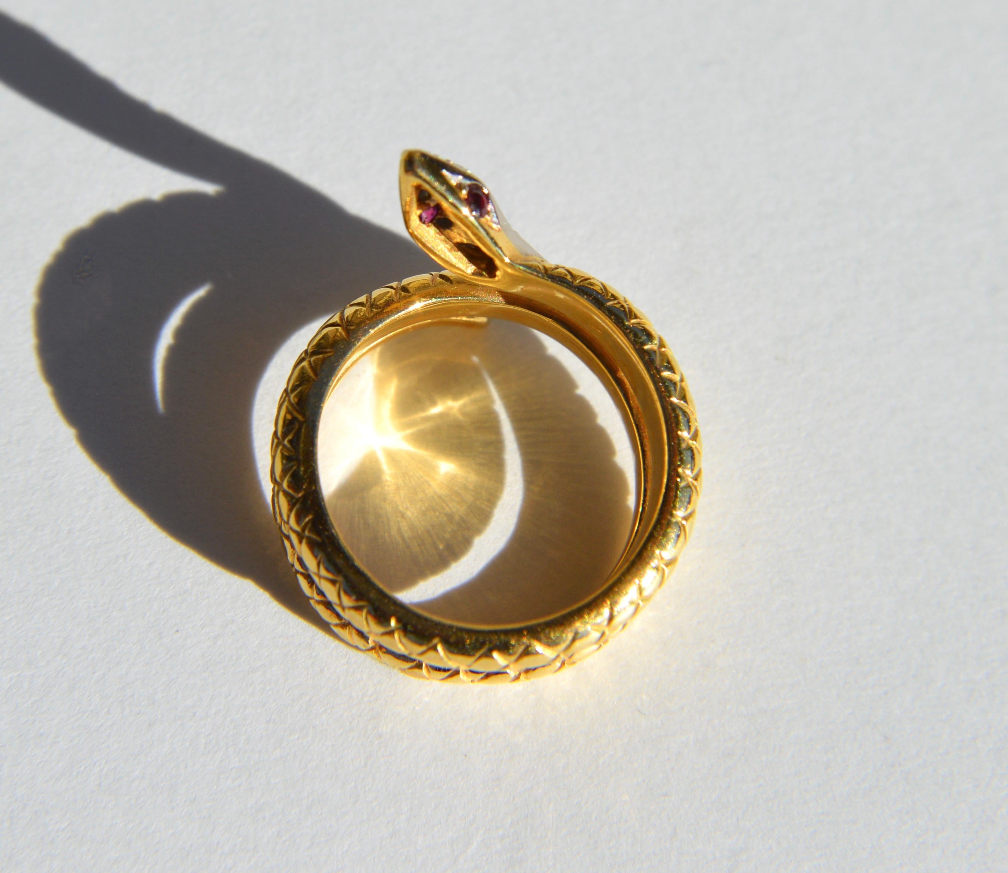 Women's Antique Diamond Ruby Art Deco 18 Karat Gold Snake Ring