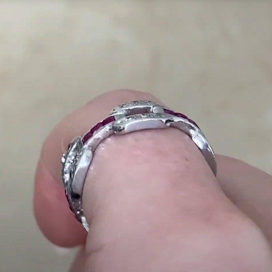 Antiker Diamant- und Rubin-Ring, Platin, abwechselnd Glieder, um 1920 Damen im Angebot