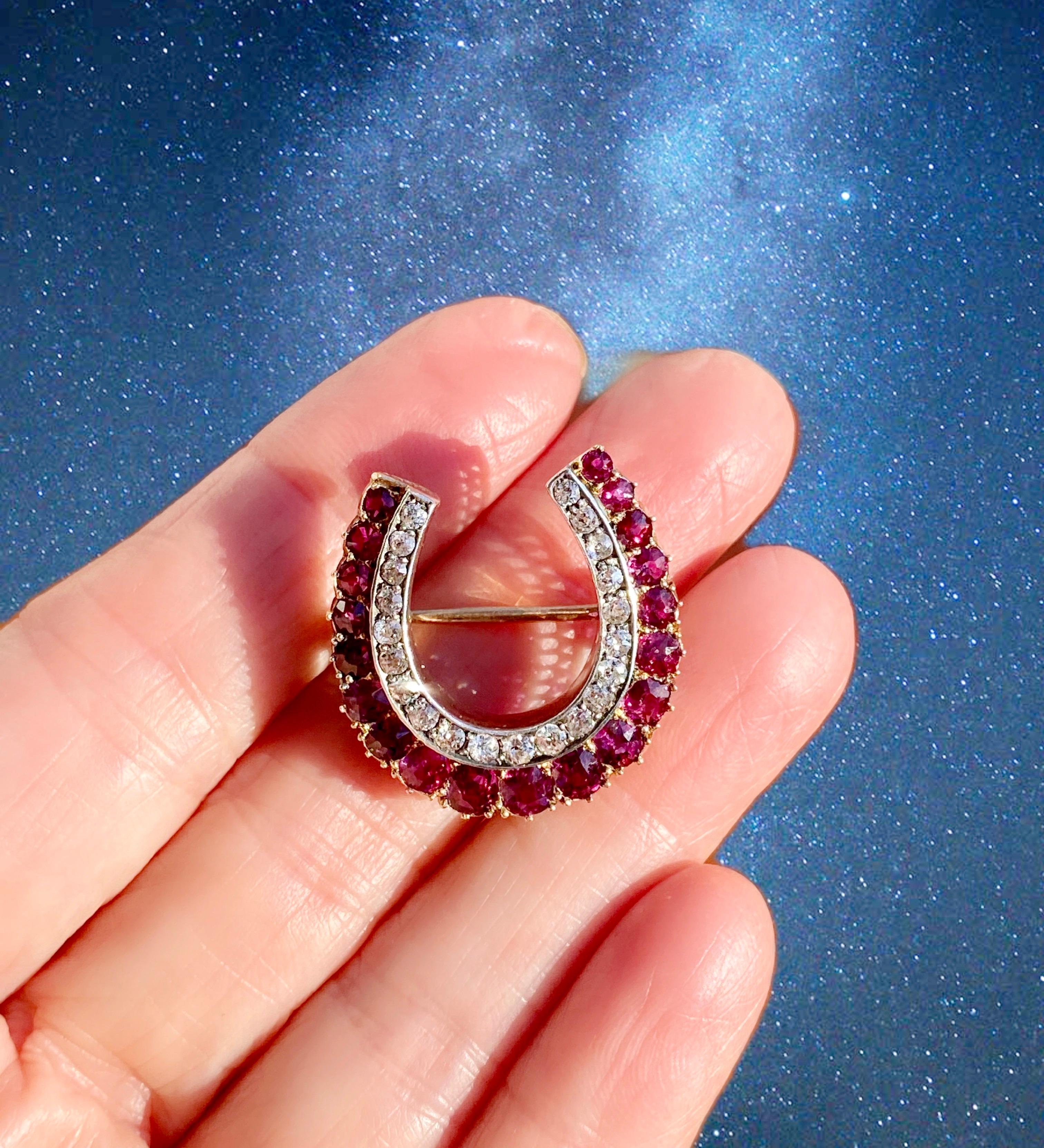 Antique Diamond and Ruby Horseshoe Brooch Pin In Good Condition For Sale In QLD , AU