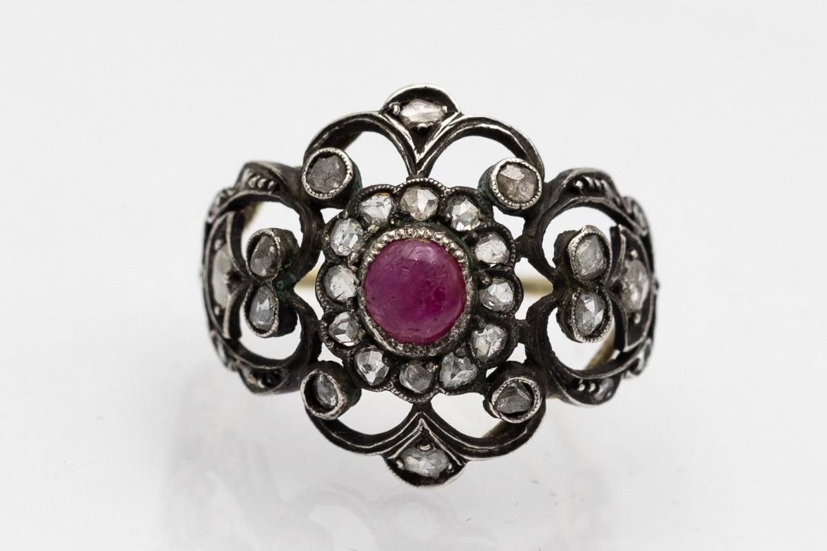 Antique diamond & ruby ring, Poland, early 20th century. In Good Condition For Sale In Chorzów, PL