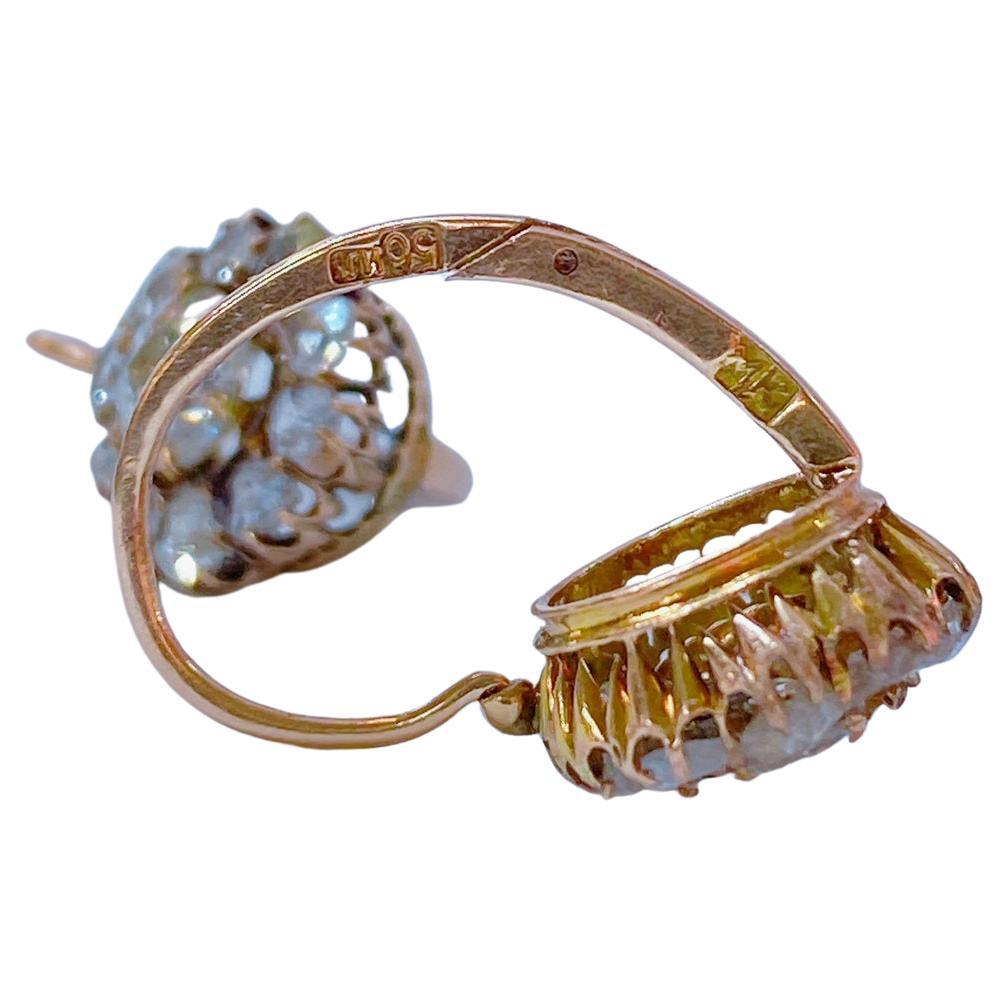 Boucles d'oreilles anciennes en or russe avec diamants en vente 1