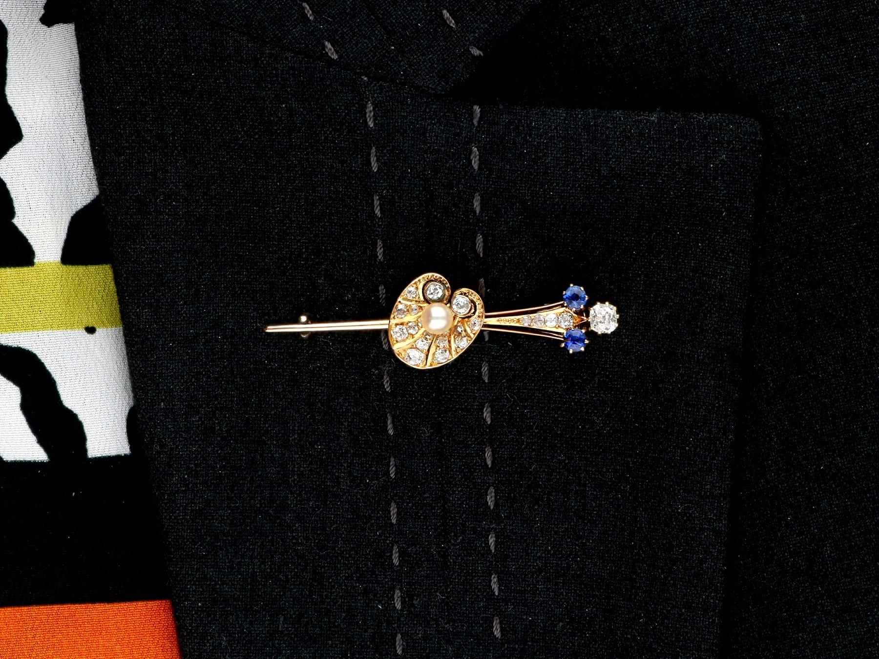 Antique Diamond, Sapphire, Pearl and 12k Yellow Gold Shell Bar Brooch Circa 1900 For Sale 4