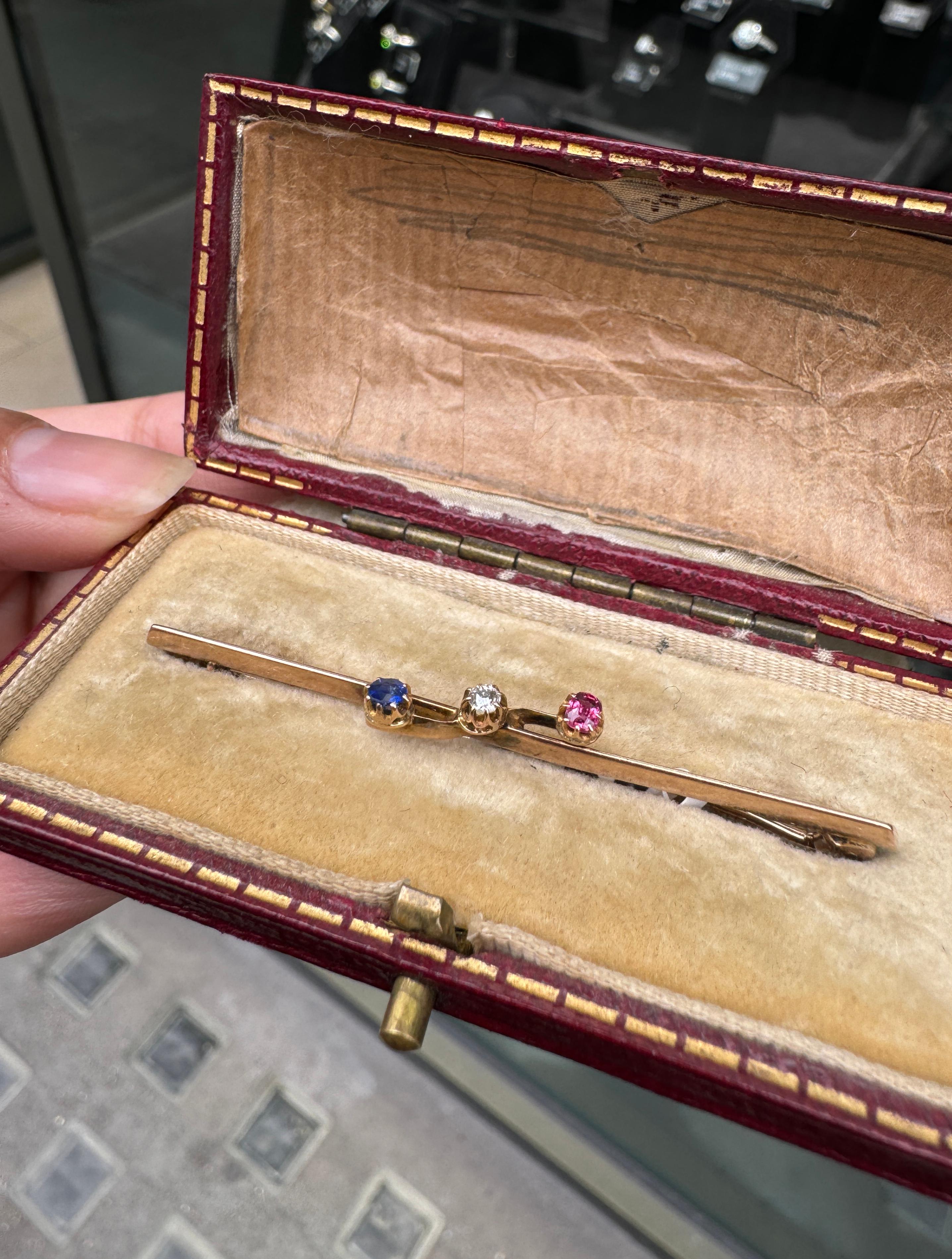Antique Diamond, Sapphire & Ruby 9 Carat Rose Gold Bar Brooch, c.1910 For Sale 1