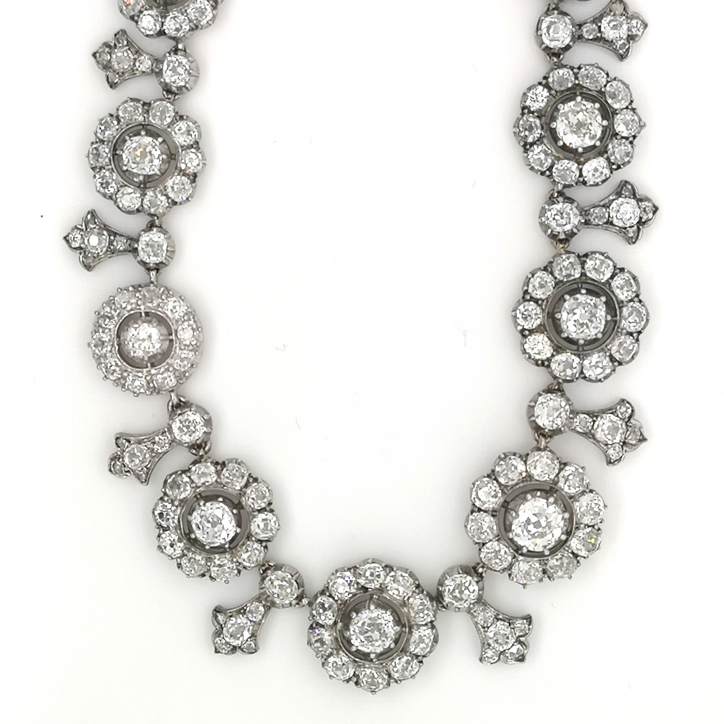 Victorien Collier diadème ancien en argent et or à grappes de diamants, 27,00 carats