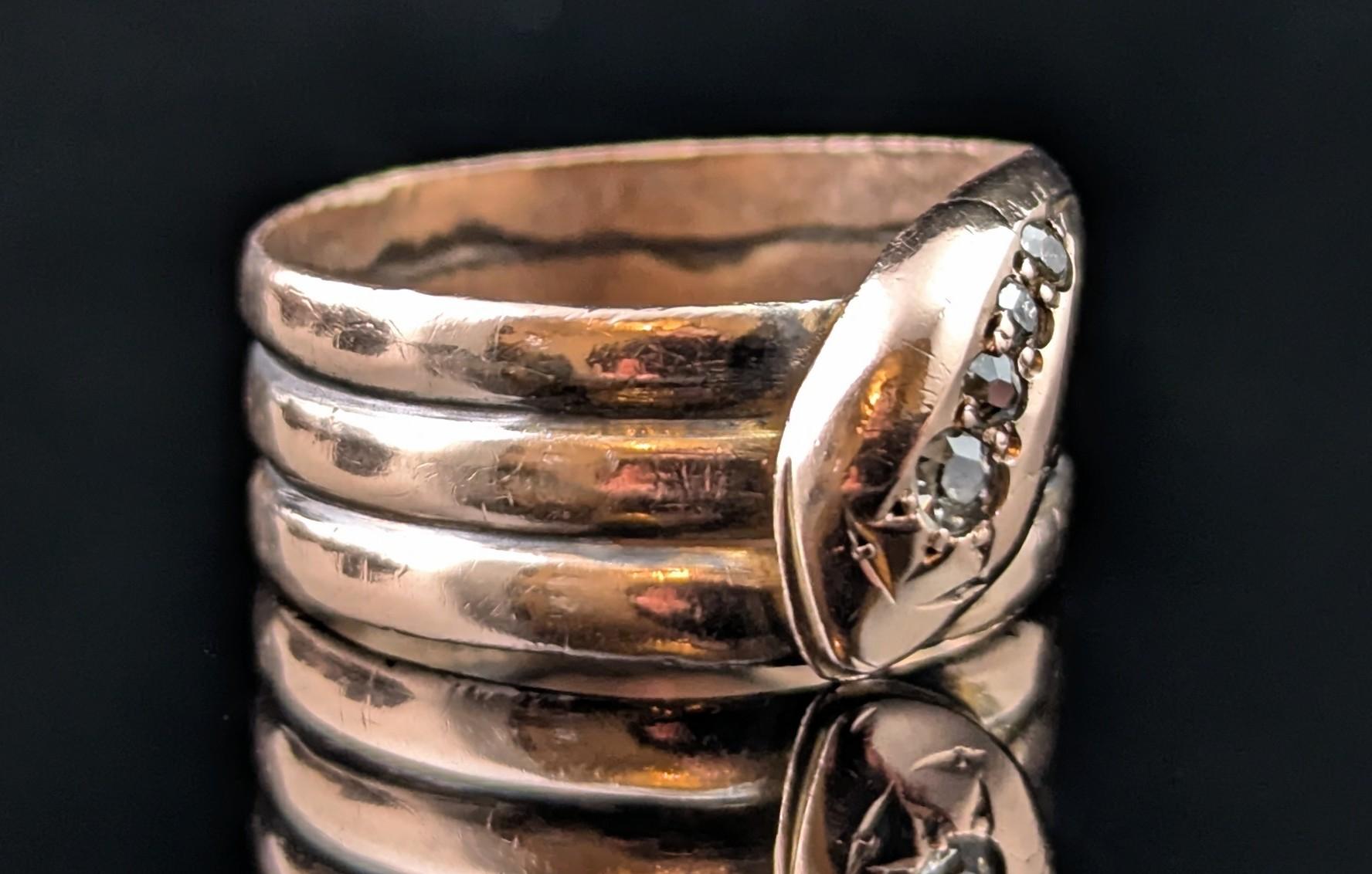 Antique Diamond snake ring, 9k rose gold In Fair Condition For Sale In NEWARK, GB