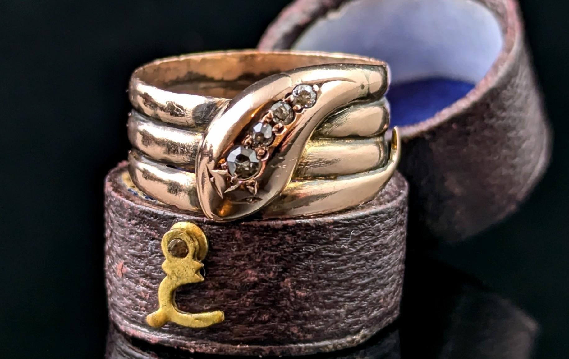 Antique Diamond snake ring, 9k rose gold For Sale 1