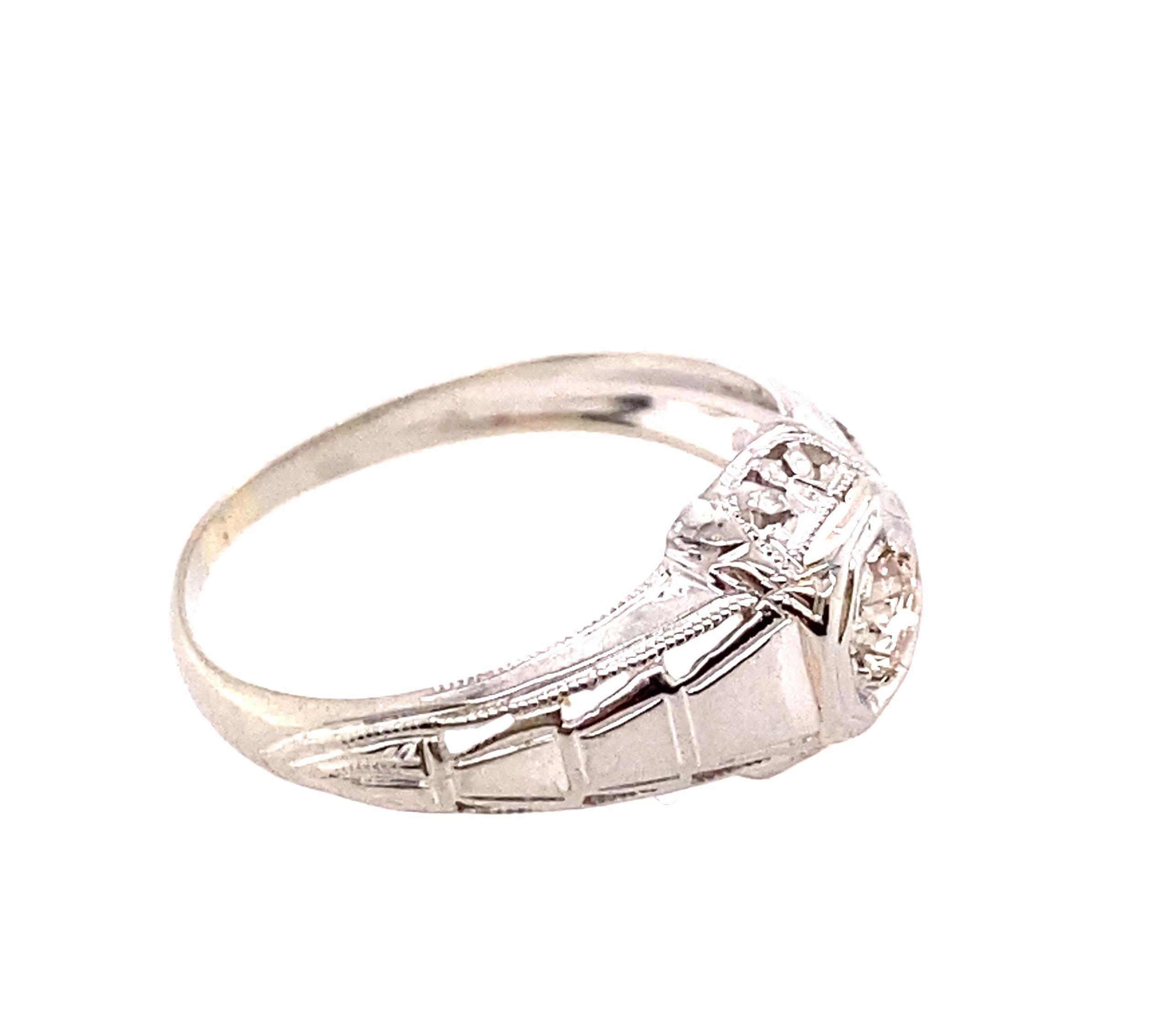 Art Deco Diamond Engagement Ring .12ct Old European Cut Original 1930's Antique In Good Condition For Sale In Dearborn, MI