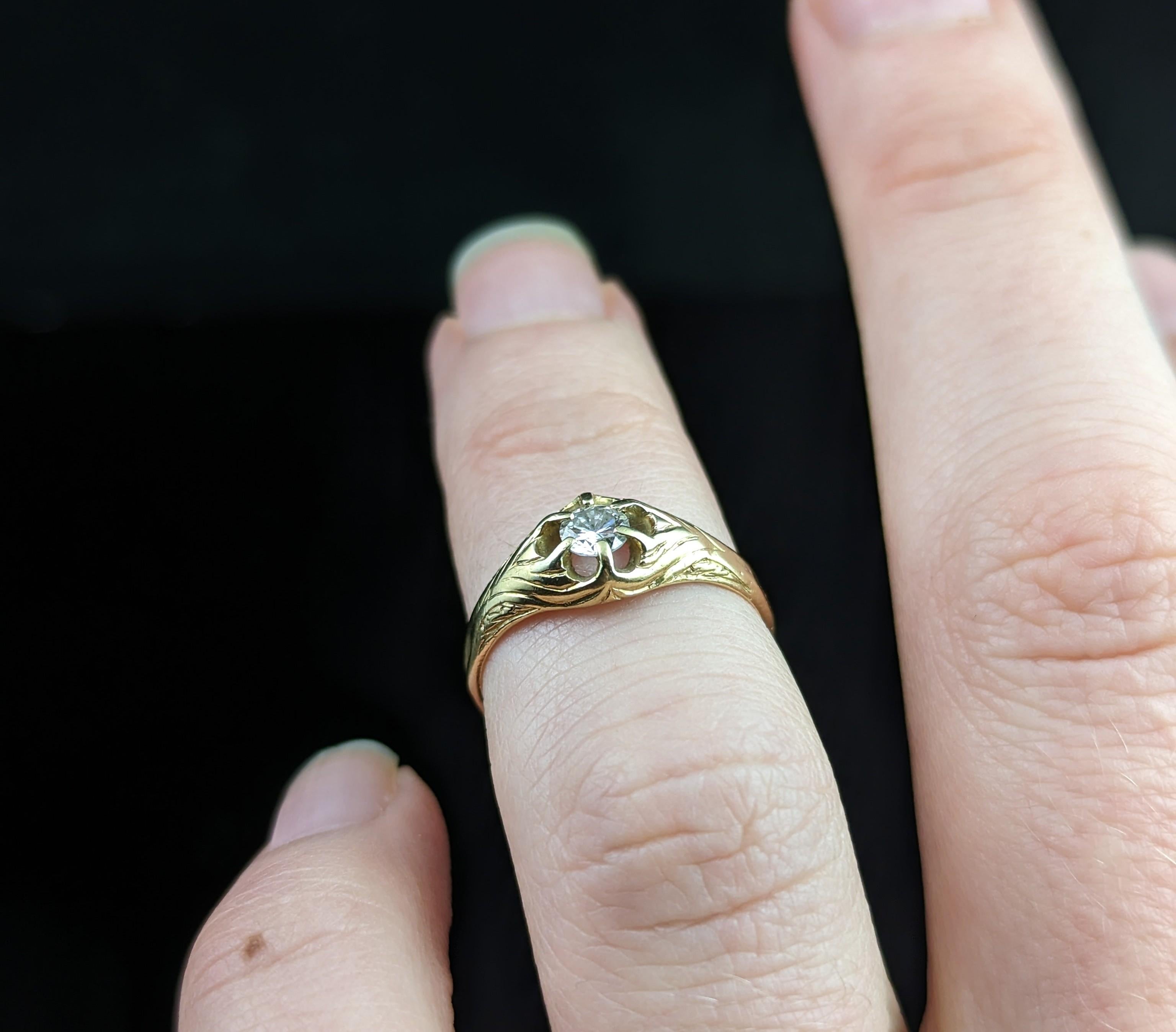 Antique Diamond Solitaire Ring, 18k Yellow Gold For Sale 9