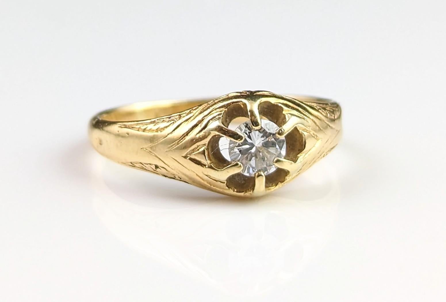 Antique Diamond Solitaire Ring, 18k Yellow Gold For Sale 10