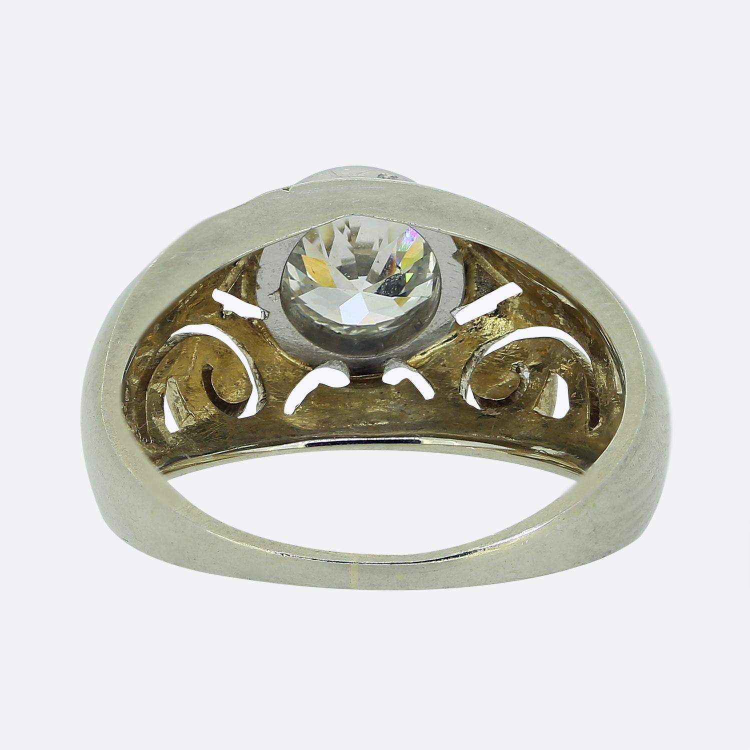 Taille vieille Europe Bague solitaire ancienne en diamants en vente