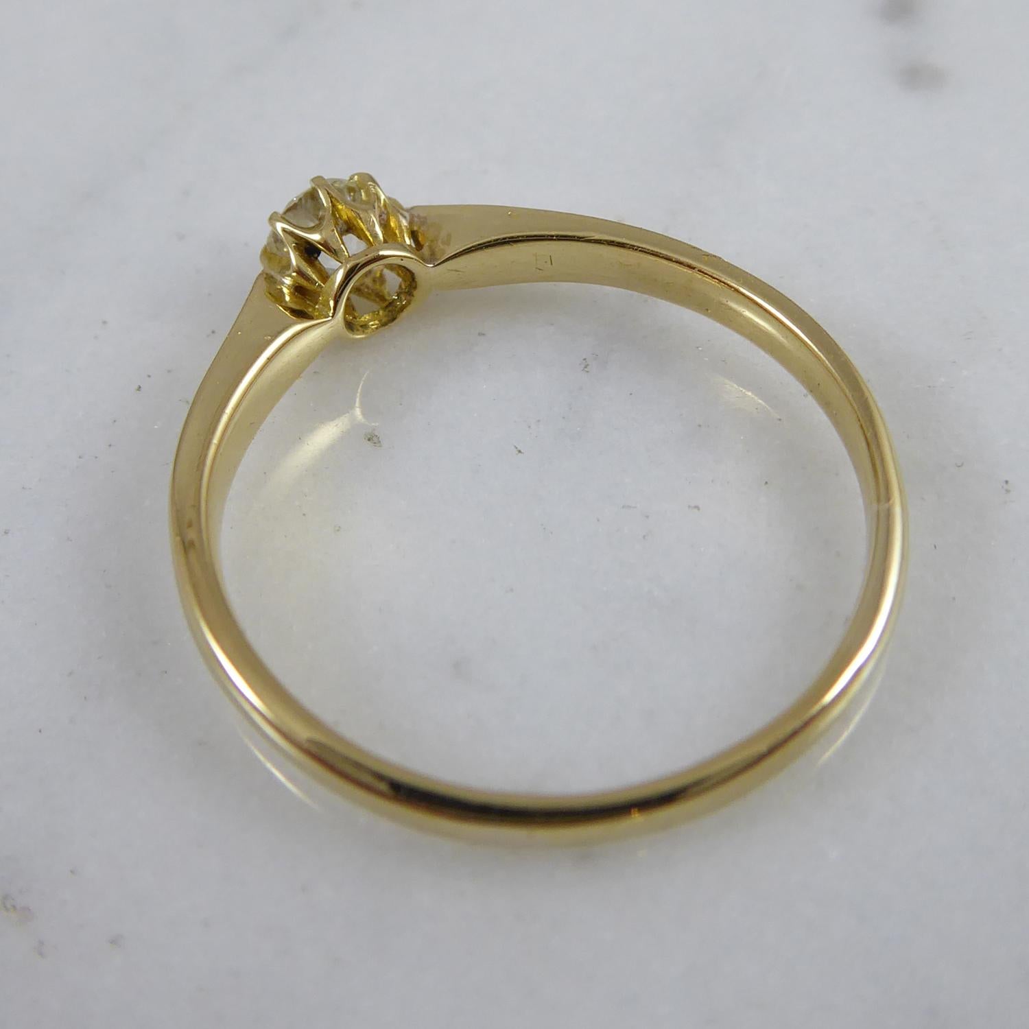 Antique Diamond Solitaire Ring in Yellow Claw Mount, Hallmarked Birmingham 1899 In Good Condition In Yorkshire, West Yorkshire