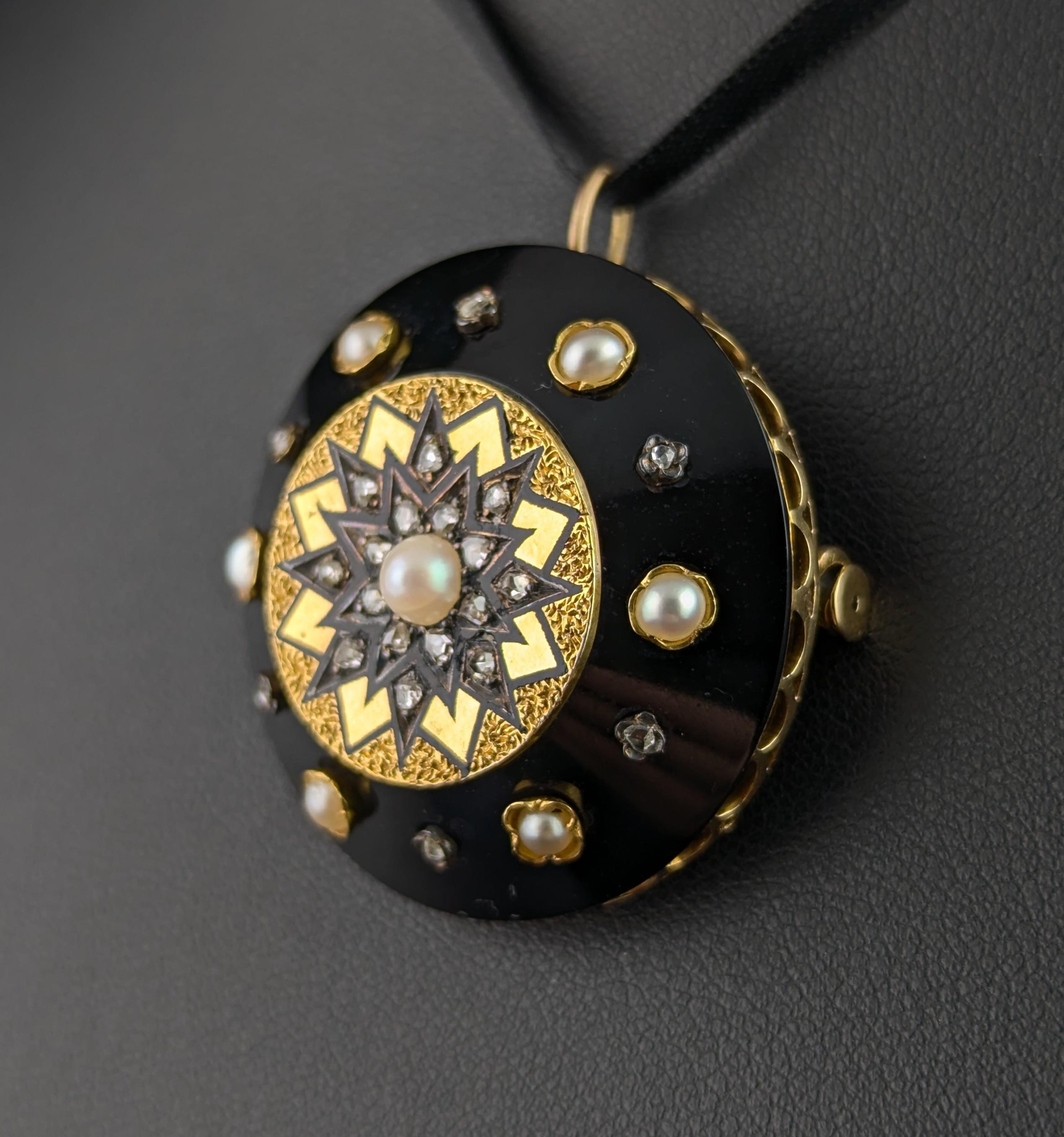 Women's Antique Diamond Star pendant brooch, 15k gold, Onyx and black enamel