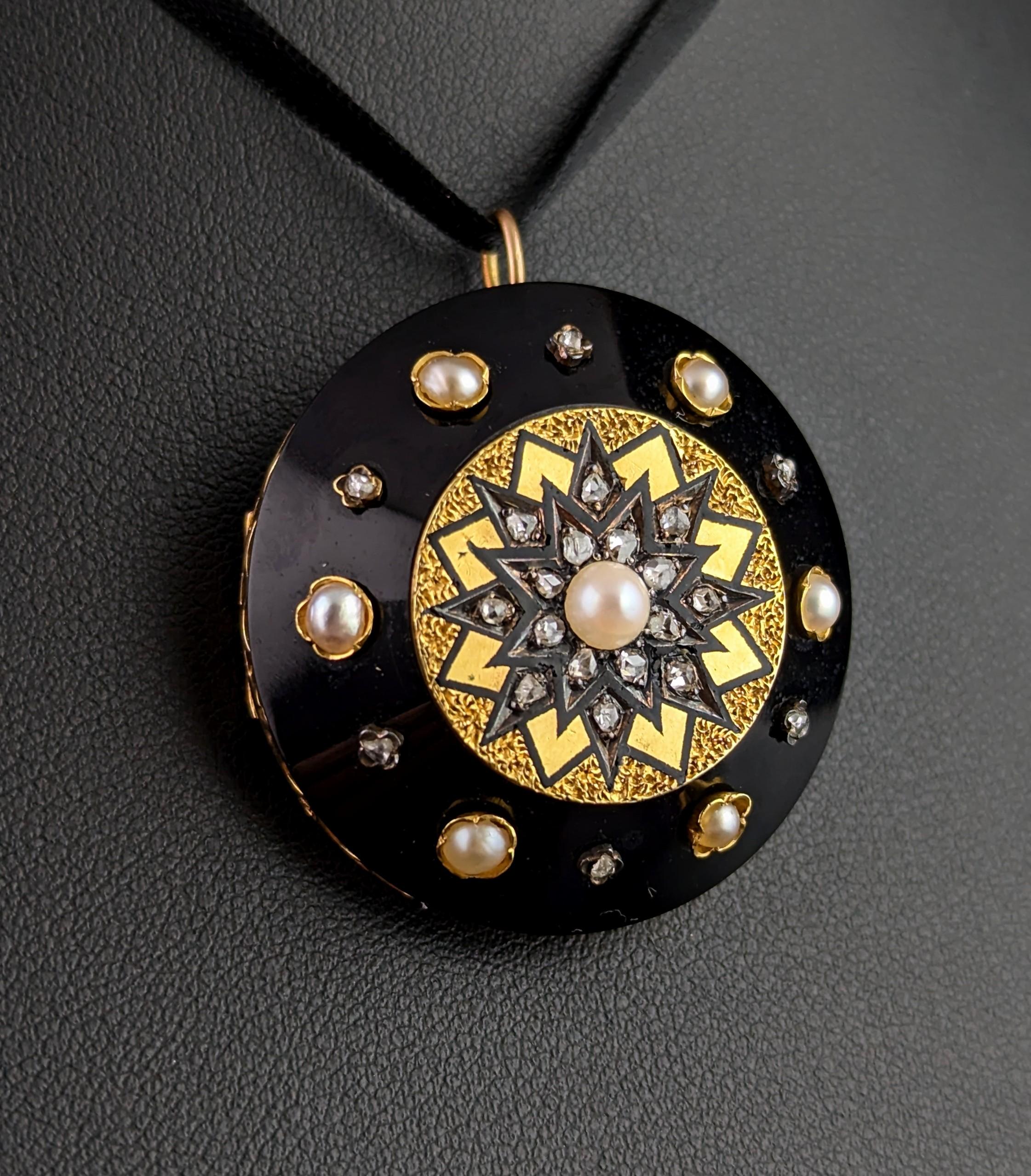 Antique Diamond Star pendant brooch, 15k gold, Onyx and black enamel 2