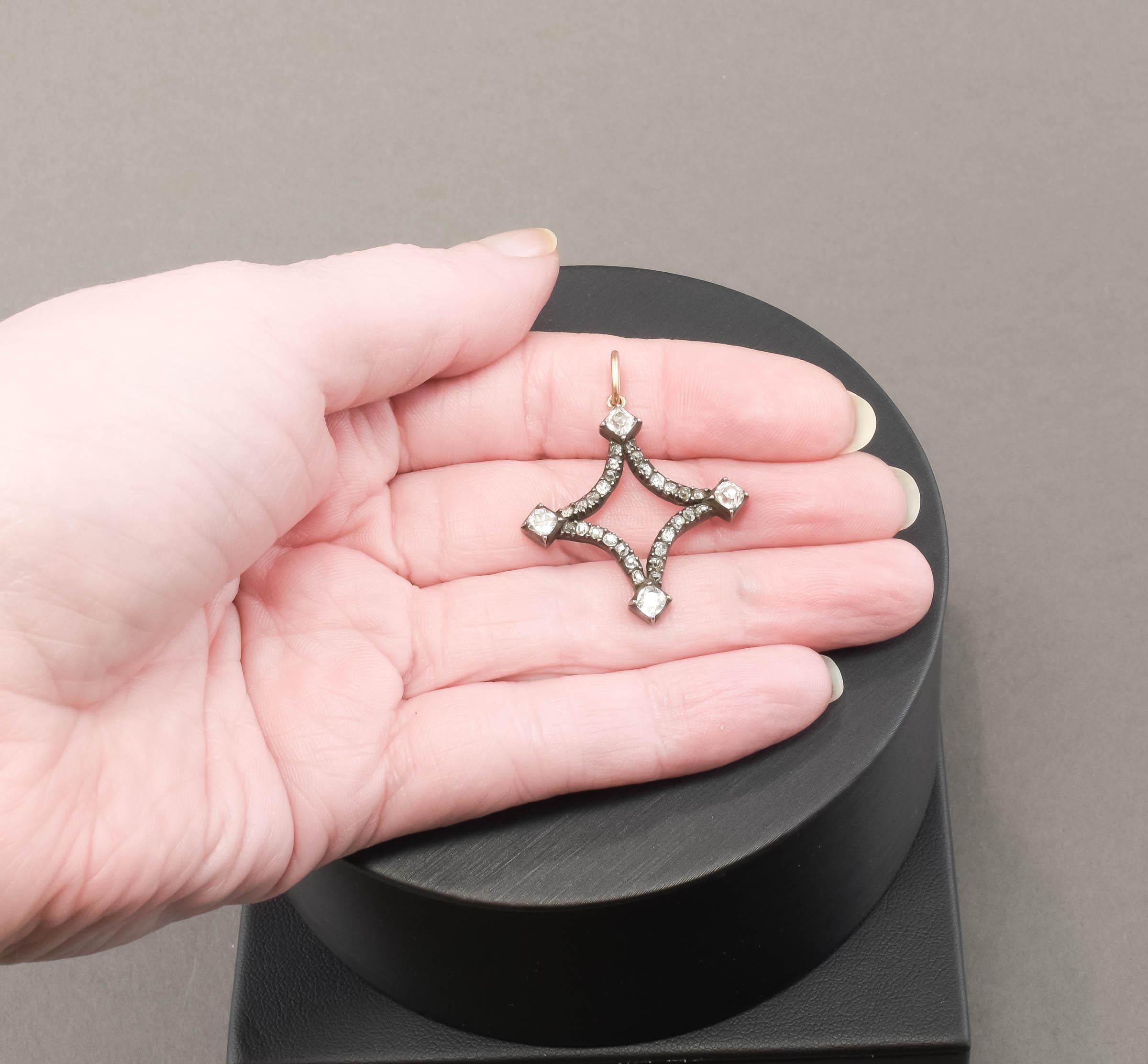 Antique Diamond Star Pendant with Old Cushion Cut Diamonds In Good Condition For Sale In Danvers, MA