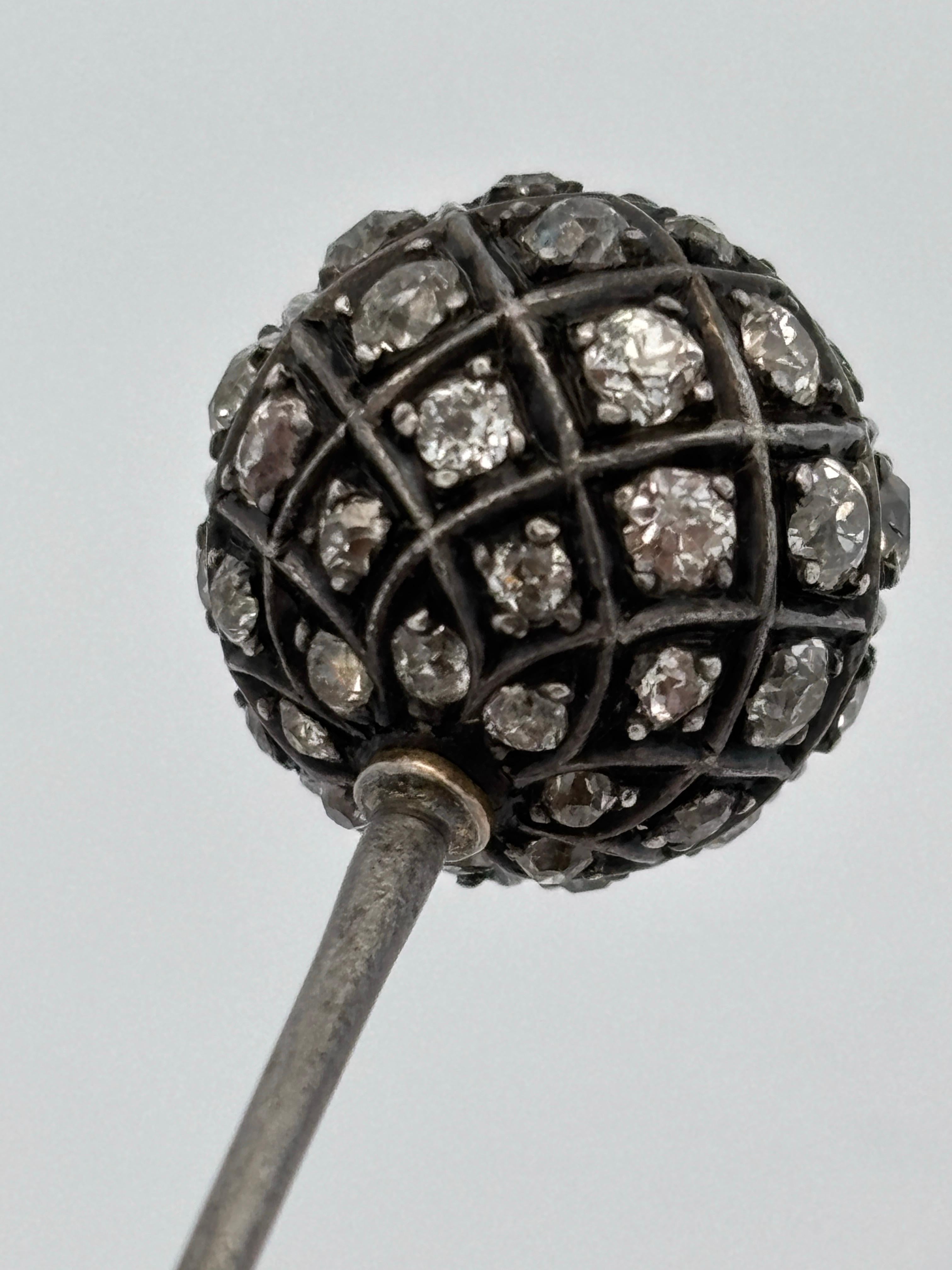 da uomo o donna Spilla a bastone con diamante antico in vendita