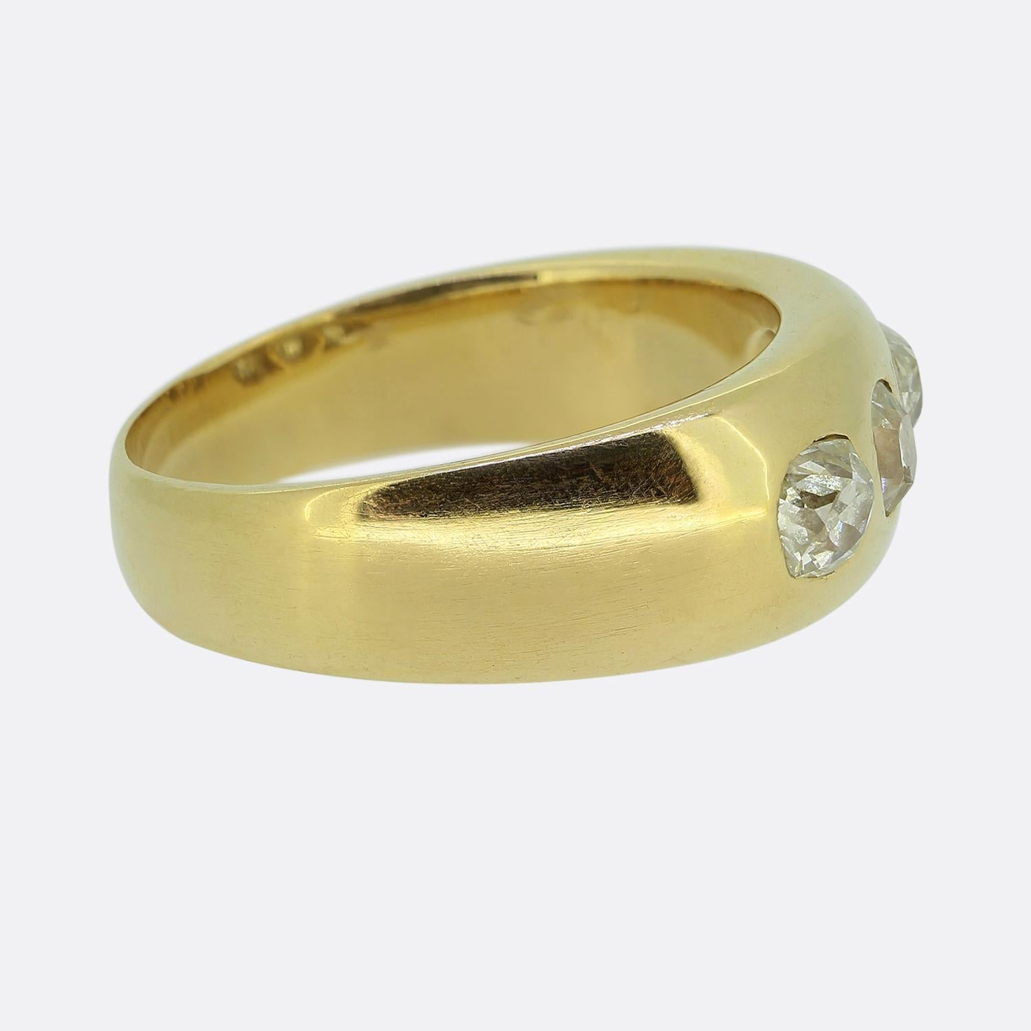 Antiker Diamant-Dreistein-Zigeunerring (Alteuropäischer Brillantschliff) im Angebot
