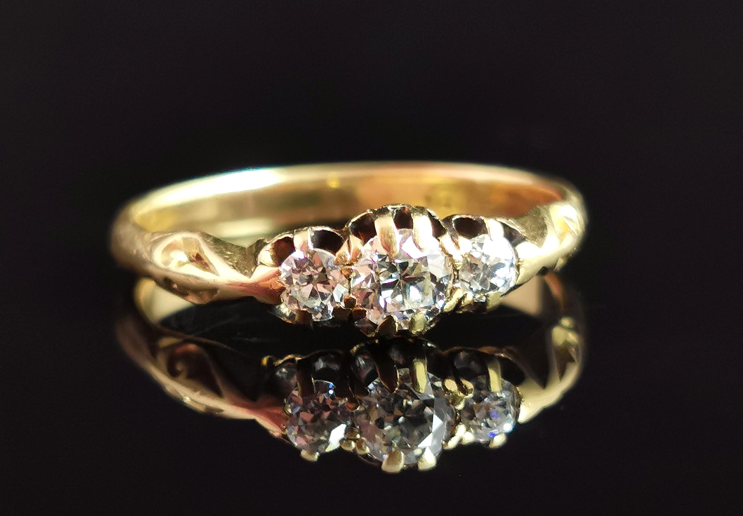 Antique Diamond Three Stone Ring, 18k Yellow Gold 5