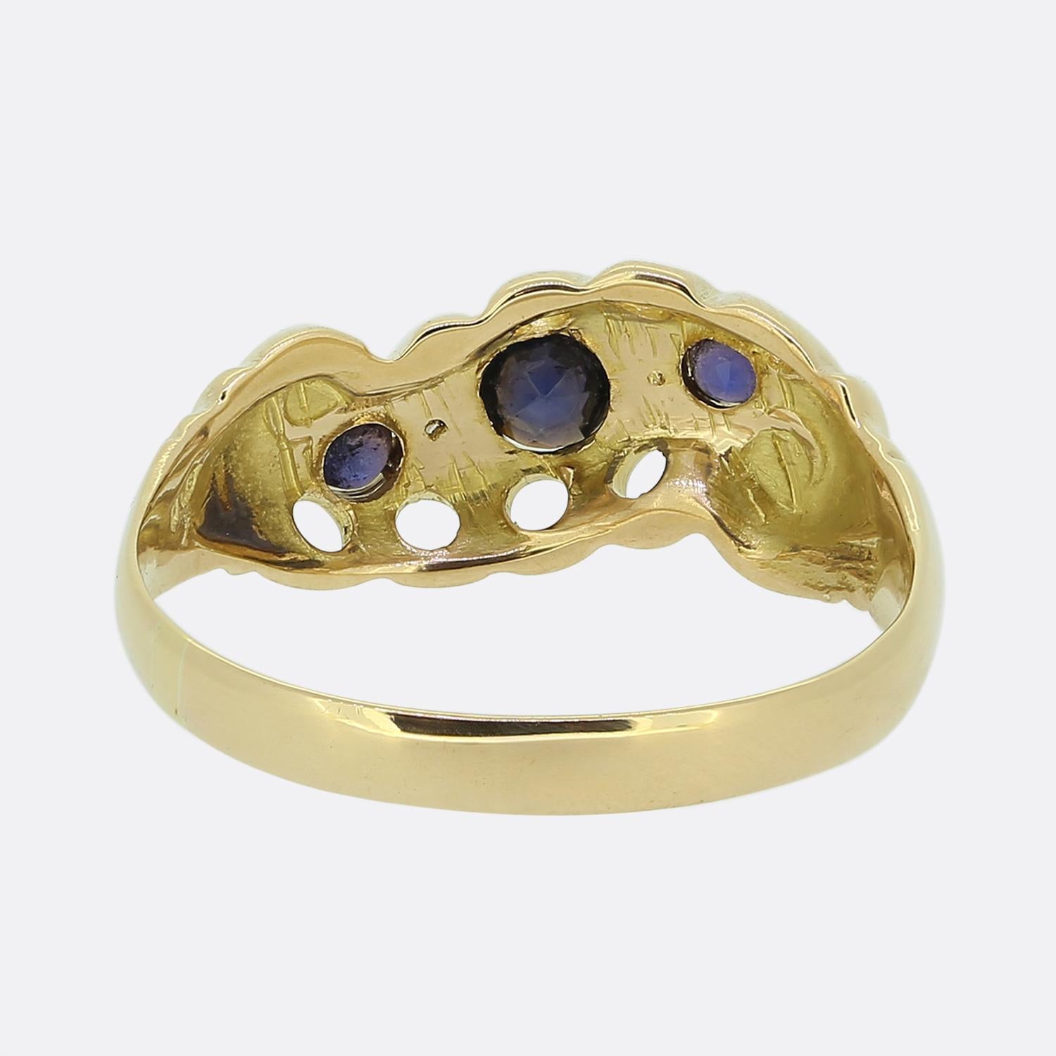 Round Cut Antique Sapphire and Diamond Twist Ring For Sale