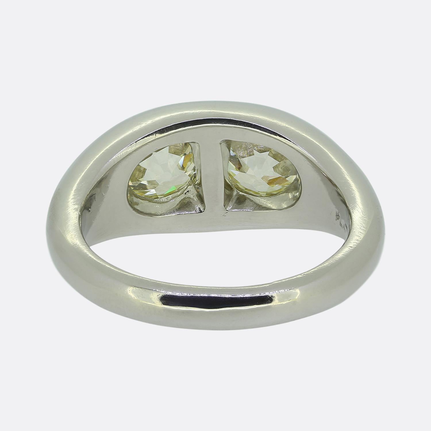 Antiker Diamantring mit zwei Steinen im Zustand „Gut“ im Angebot in London, GB