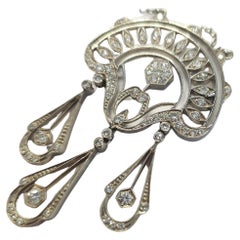 Pendentif ancien en or blanc et diamants