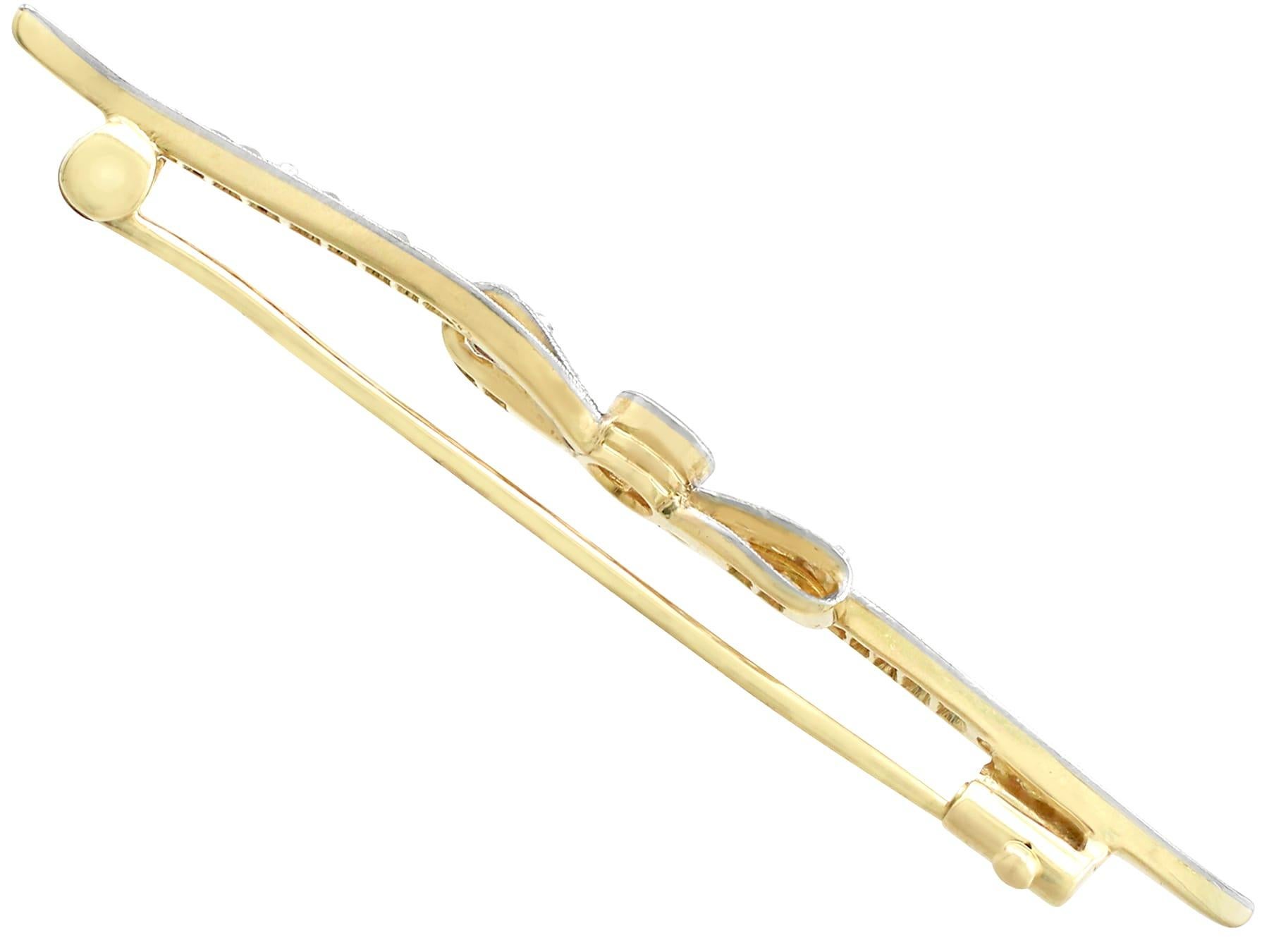 Antique Diamond Yellow Gold and White Gold Set Bow Bar Brooch In Excellent Condition For Sale In Jesmond, Newcastle Upon Tyne
