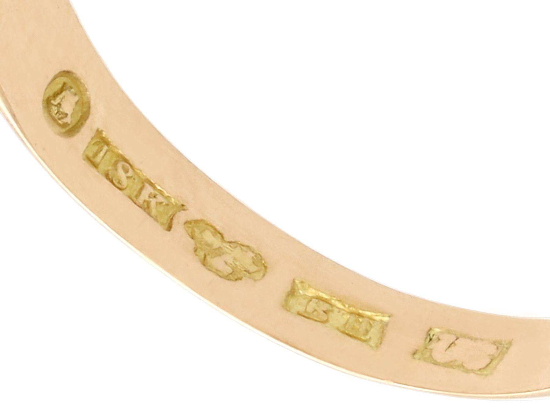Antiker 1898 Diamant-Dreisteiniger Ring aus Gelbgold Damen im Angebot