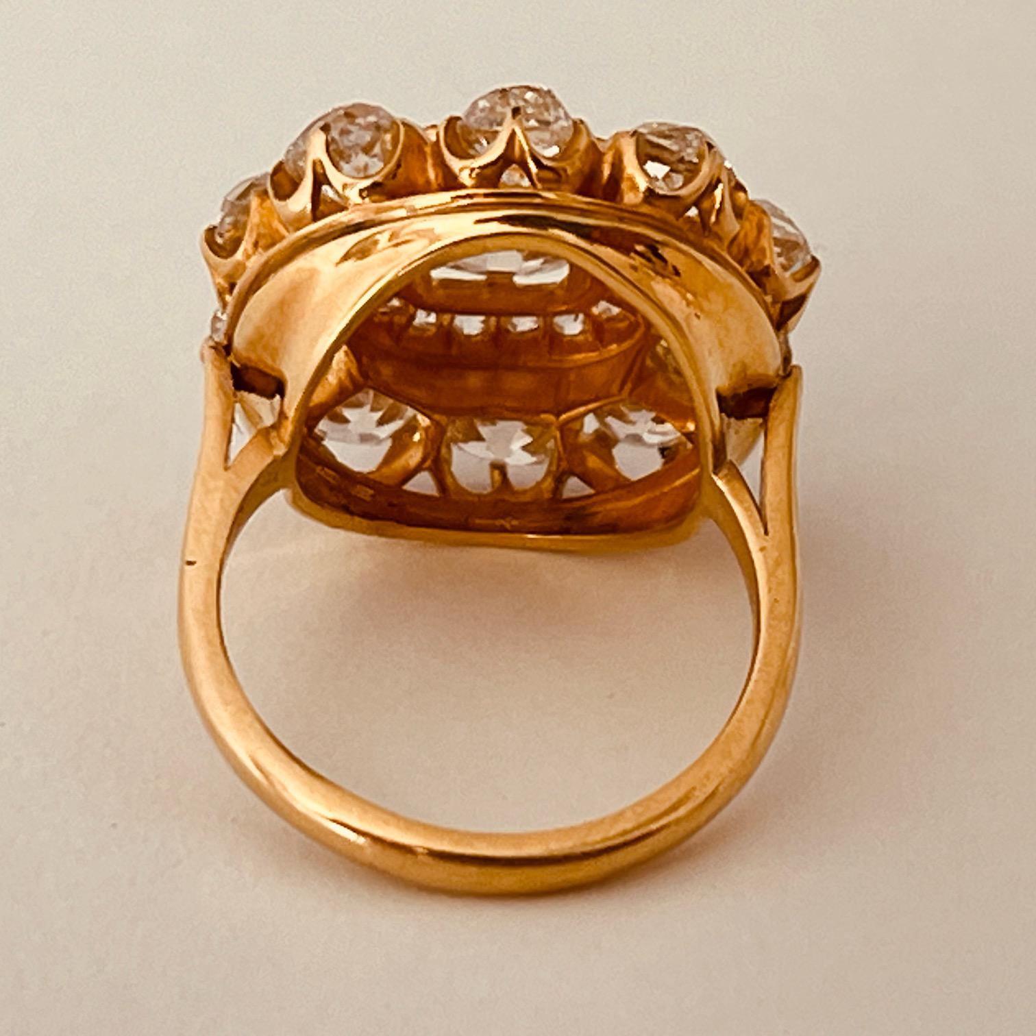 Antiker Diamanten-Cluster-Ring mit zentralem Altschliff-Kissen mit Gewicht von 1,35 Karat im Angebot 8