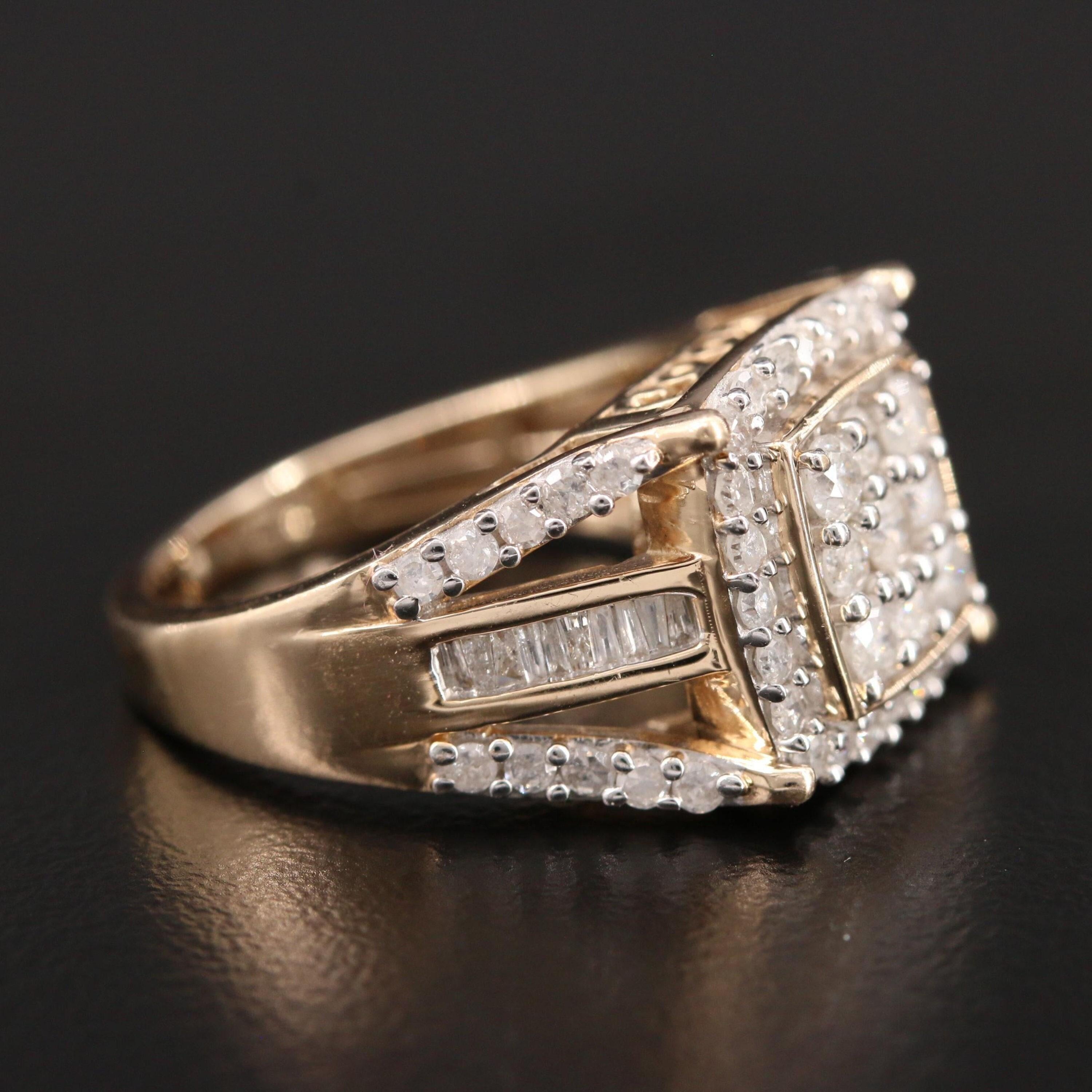 Im Angebot: Antiker natürlicher Diamant-Verlobungsring in 18K Gold, Vintage Cocktail Ring () 4
