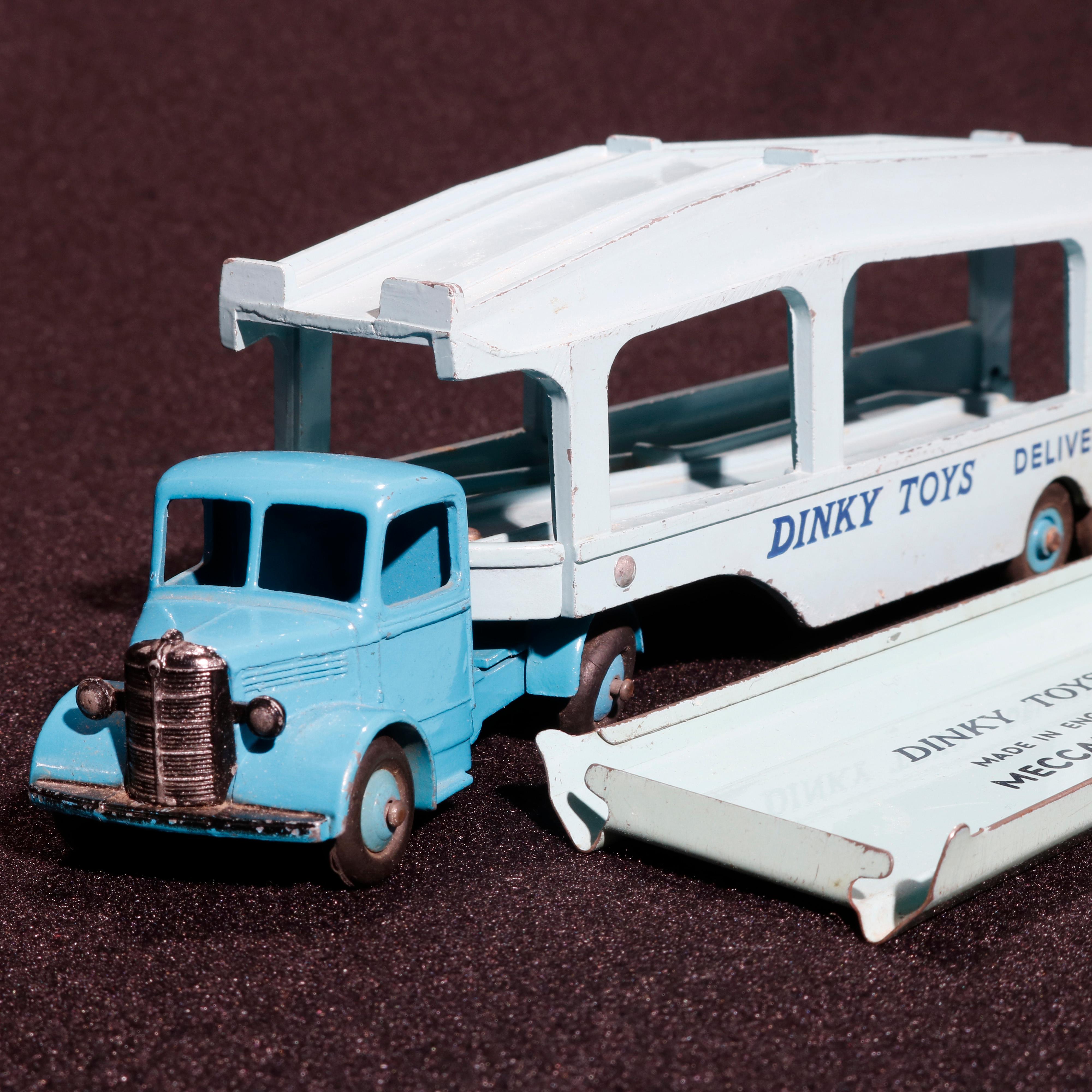 dinky toys delivery service truck