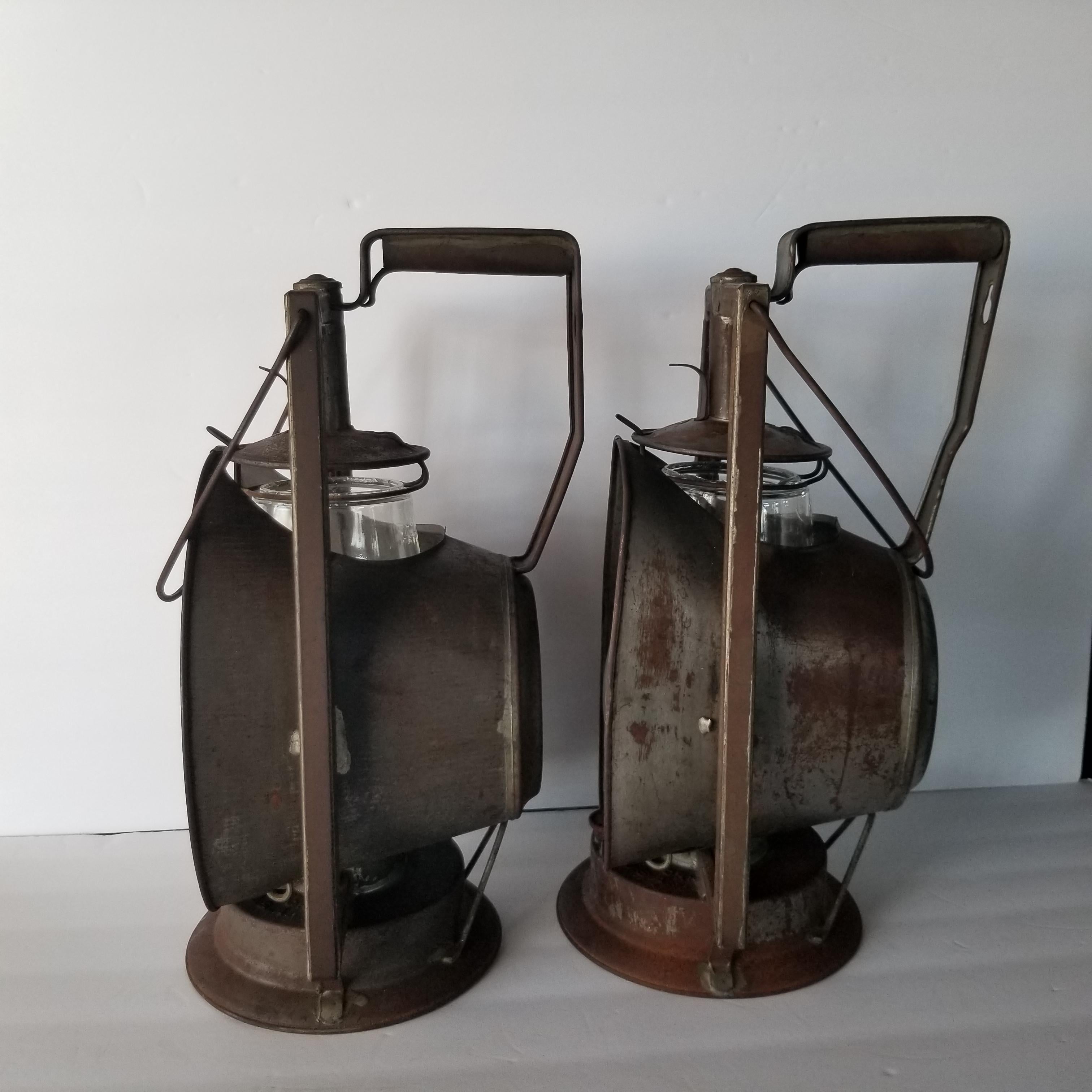 Metal Antique Dietz Acme Large Inspector Lamp Two Railroad Lanterns New York 1900s