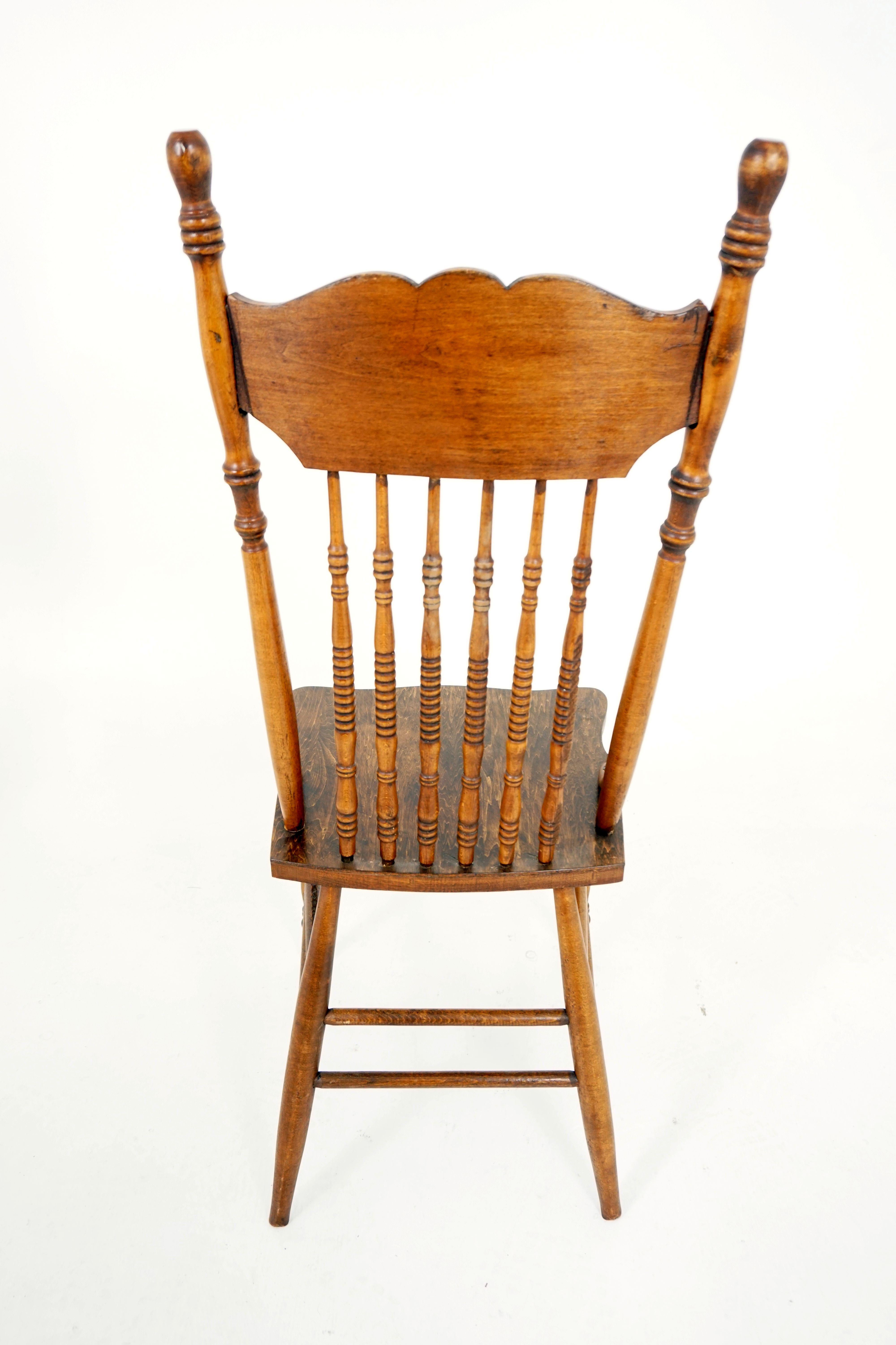 Antique Dining Chairs:: Set of 4 Press Back Kitchen Chairs:: Canada 1900:: B2016 Bon état à Vancouver, BC