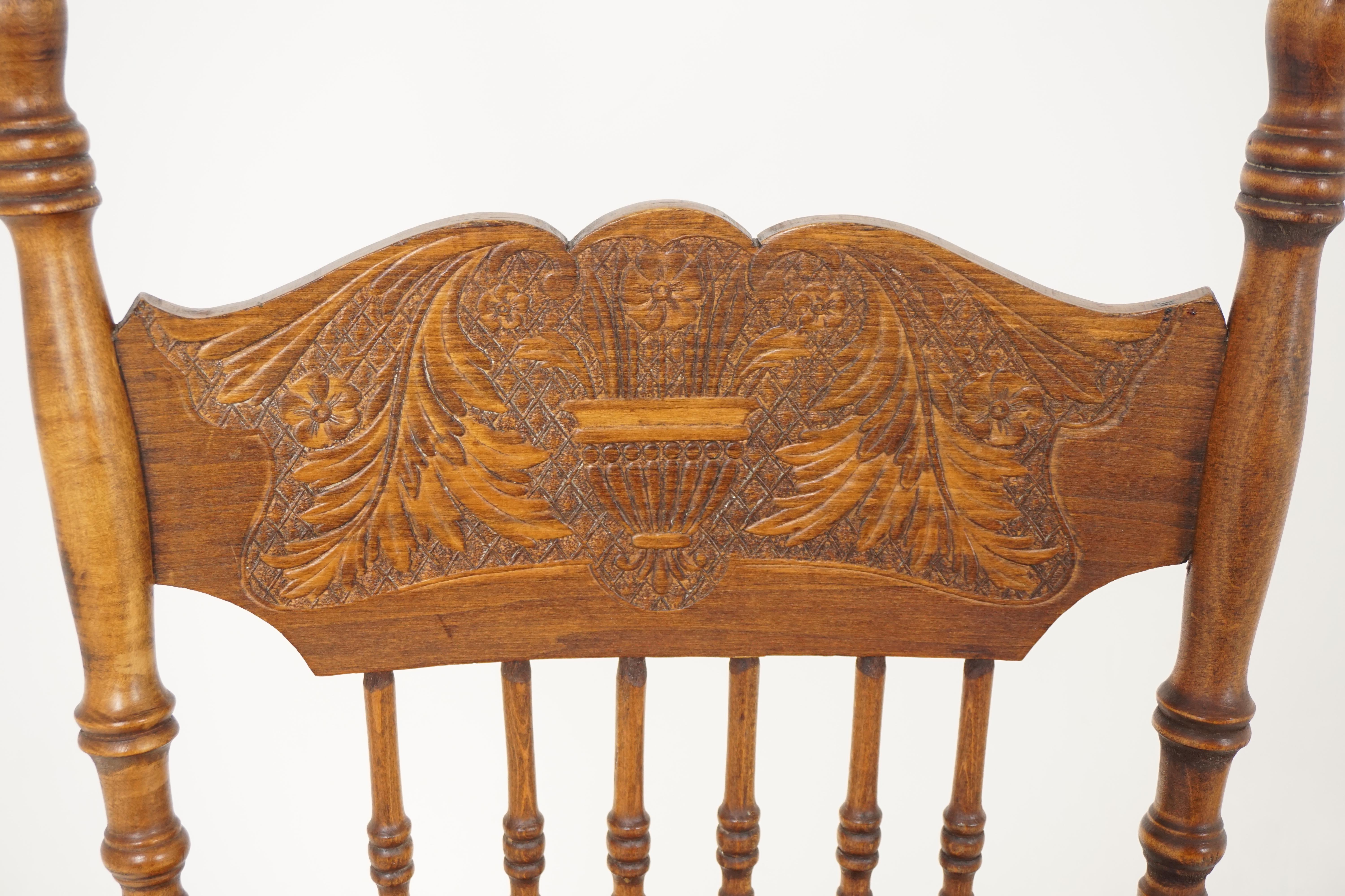 Antique Dining Chairs:: Set of 4 Press Back Kitchen Chairs:: Canada 1900:: B2016 1