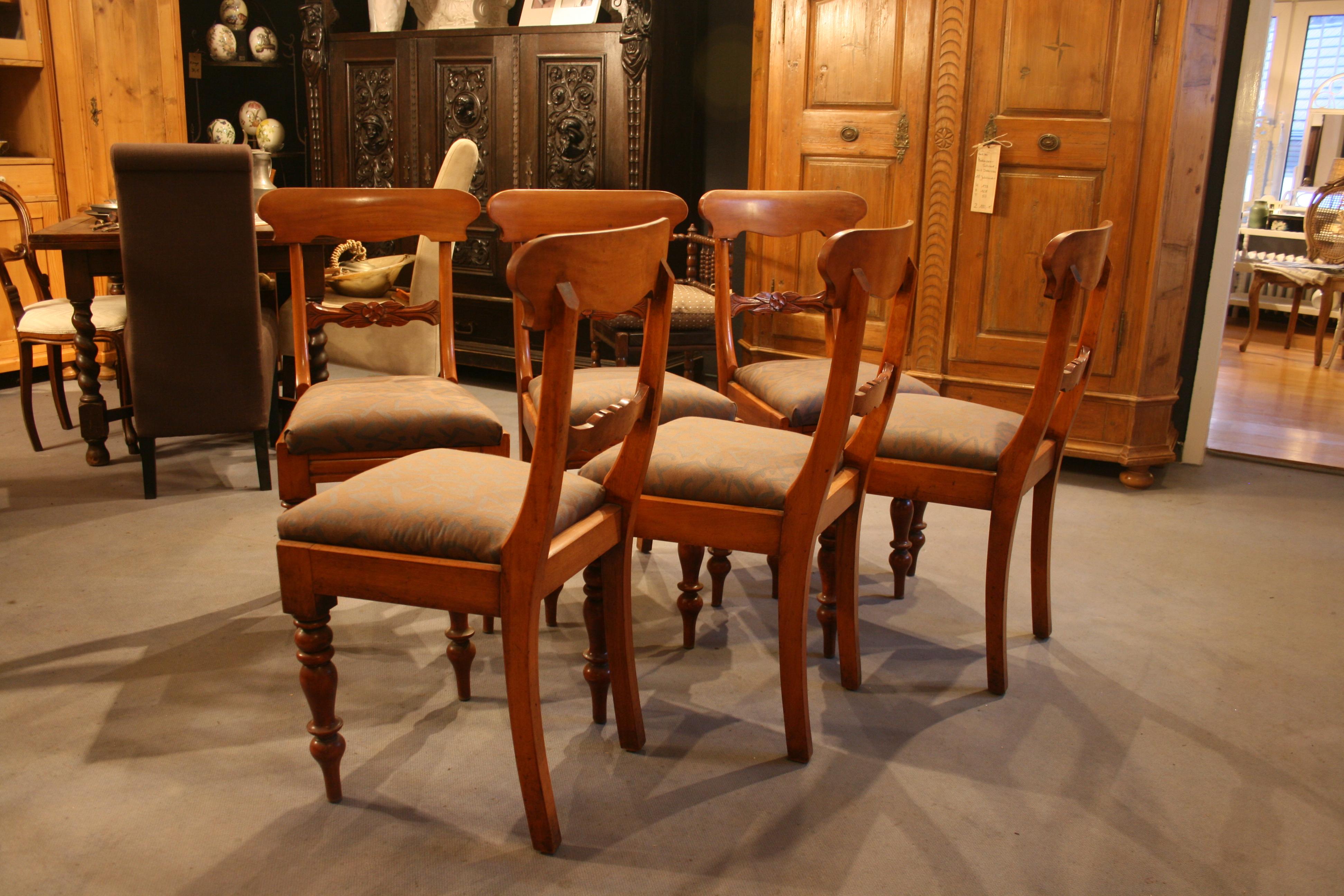 Antike Esszimmerstühlegruppe, 6er-Set (Biedermeier) im Angebot