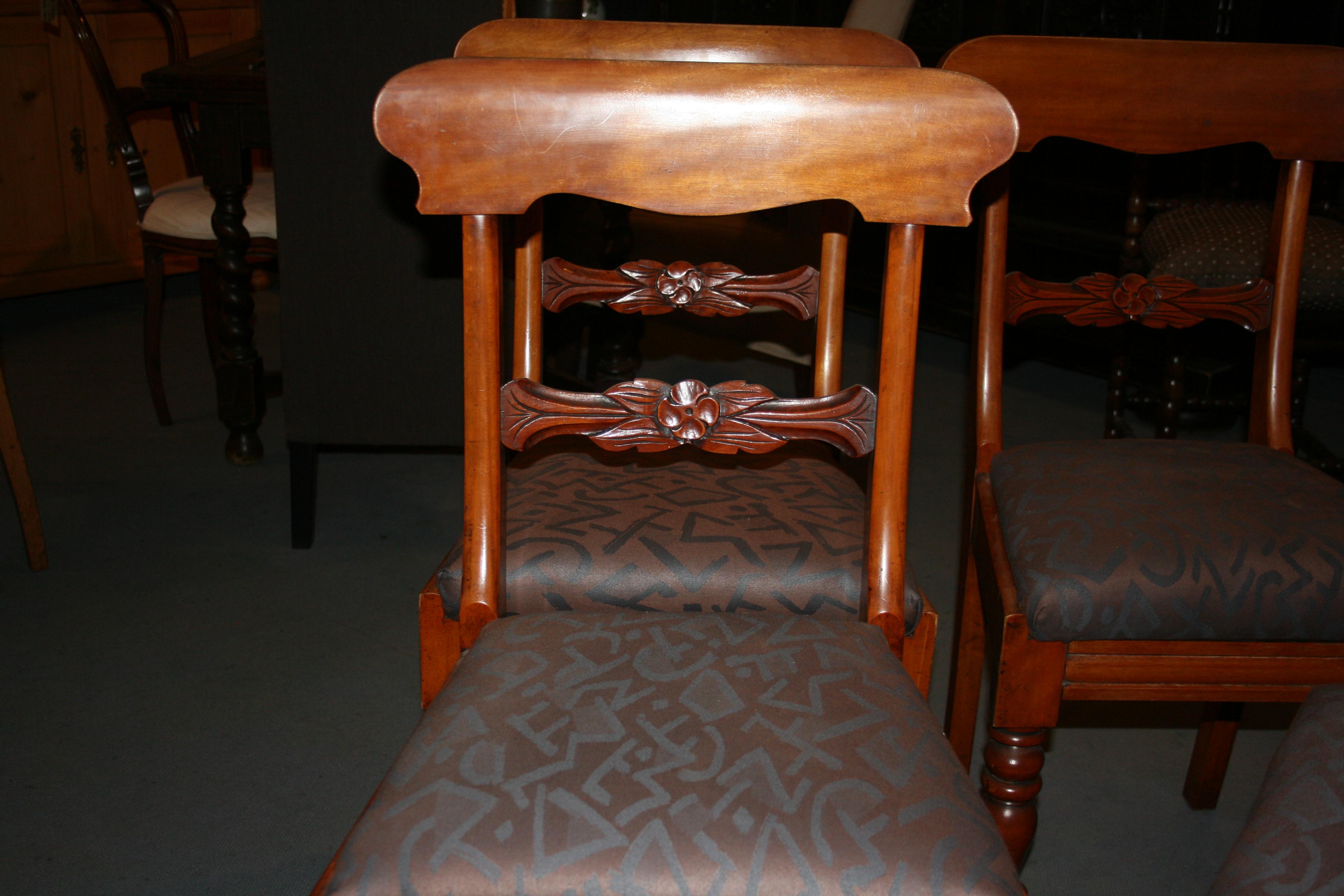 European Antique Dining Room Chair Group, Set of 6 For Sale