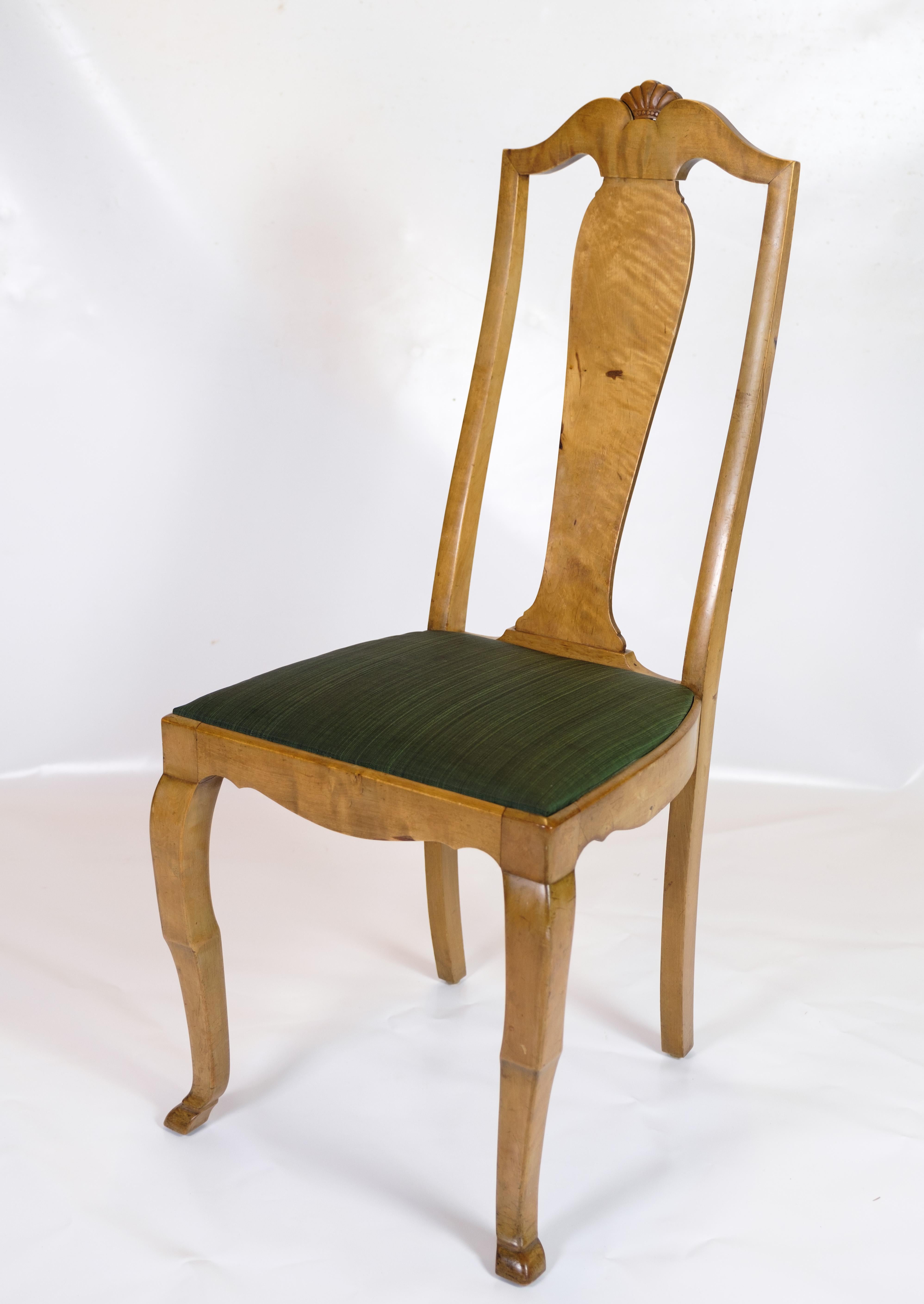 Chaises de salle à manger antiques en bois de bouleau clair avec tissu vert Rococo 1920 en vente 4