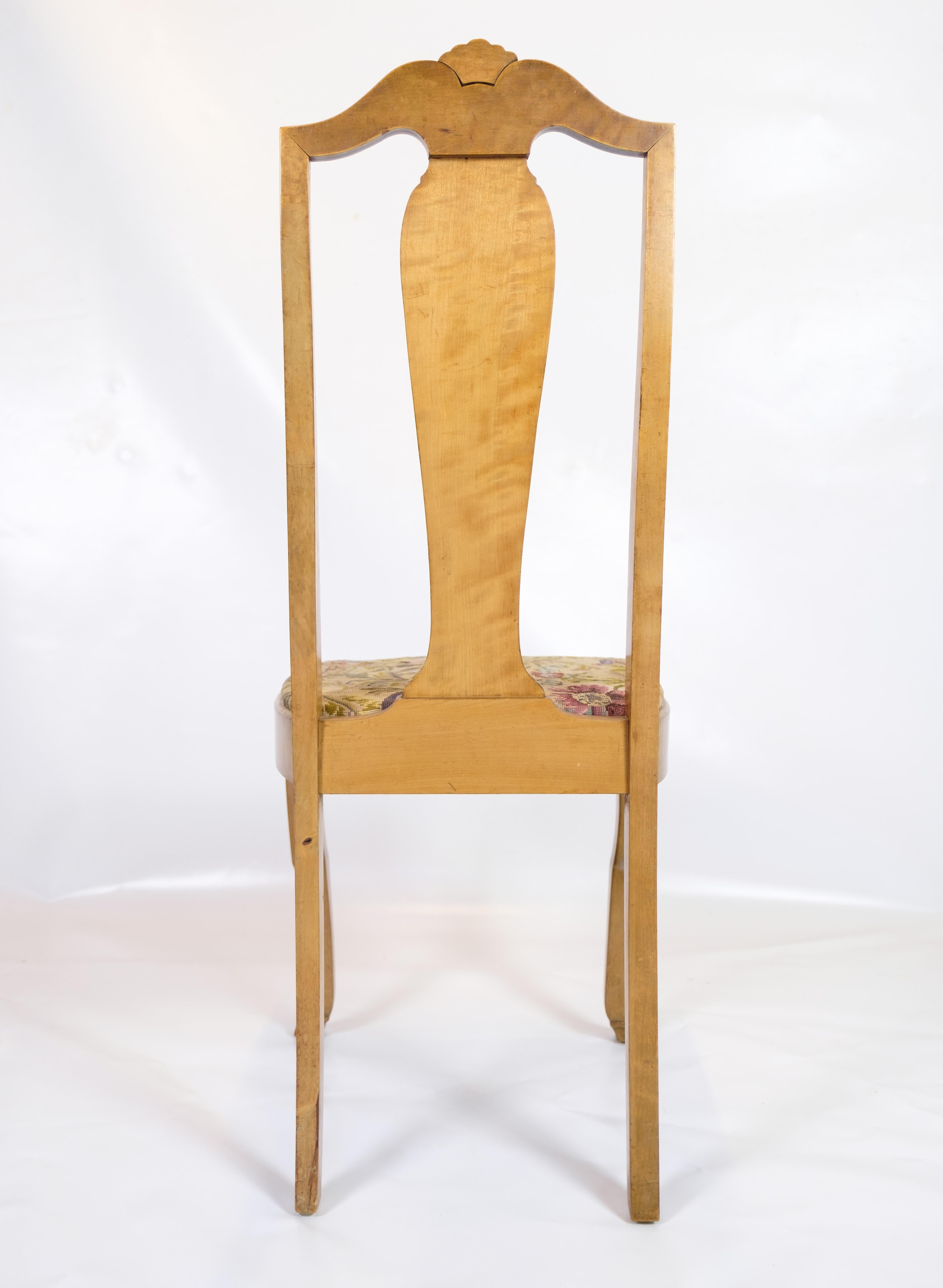 Antike Esszimmerstühle aus hellem Mahagoni im Rokoko-Stil der 1920er Jahre im Angebot 1