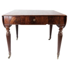 Antique Dining Table With Extension Plates Made In Mahogany From 1840s