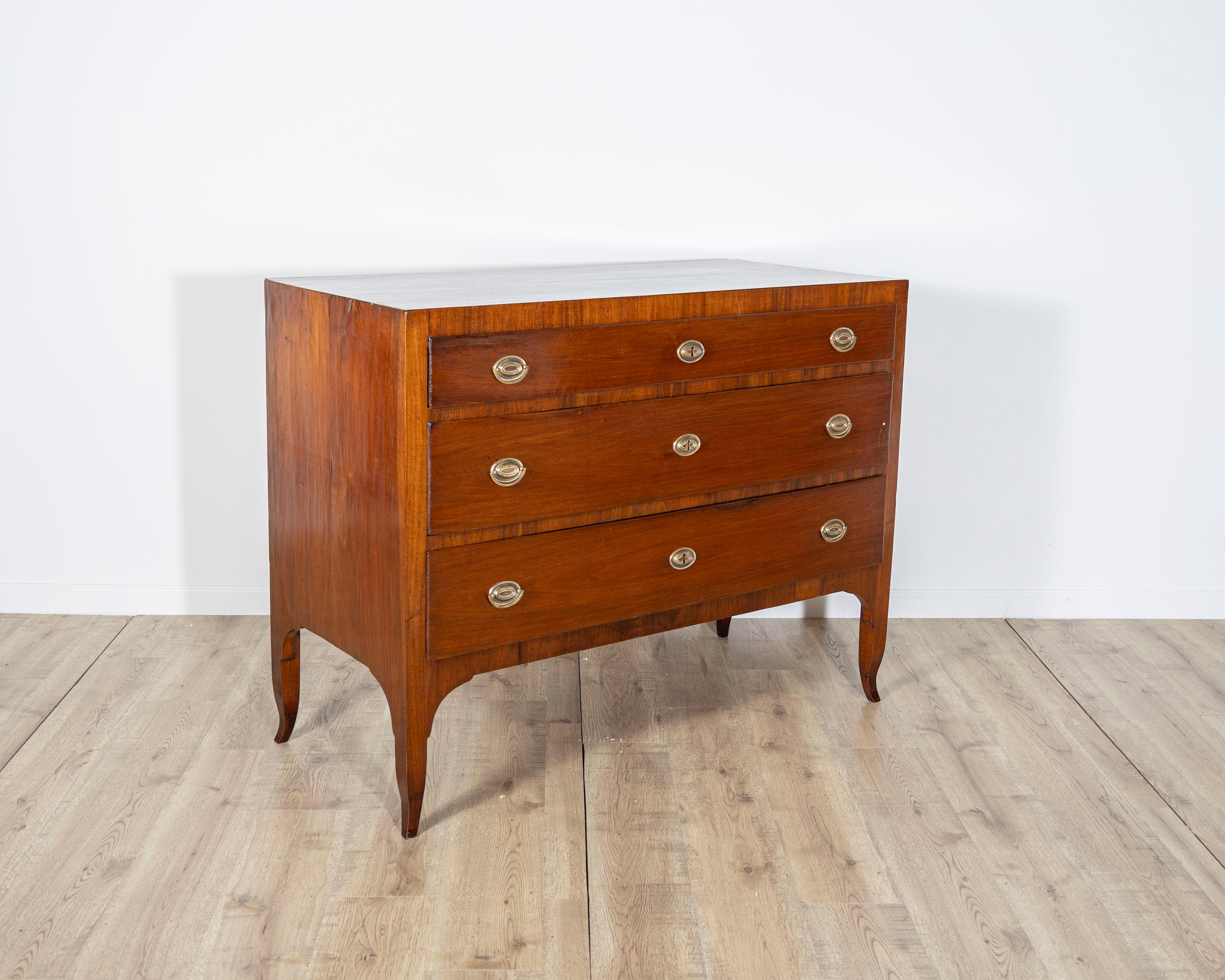 Antique Directoire Chest Of Drawers In Walnut In Good Condition For Sale In Atlanta, GA