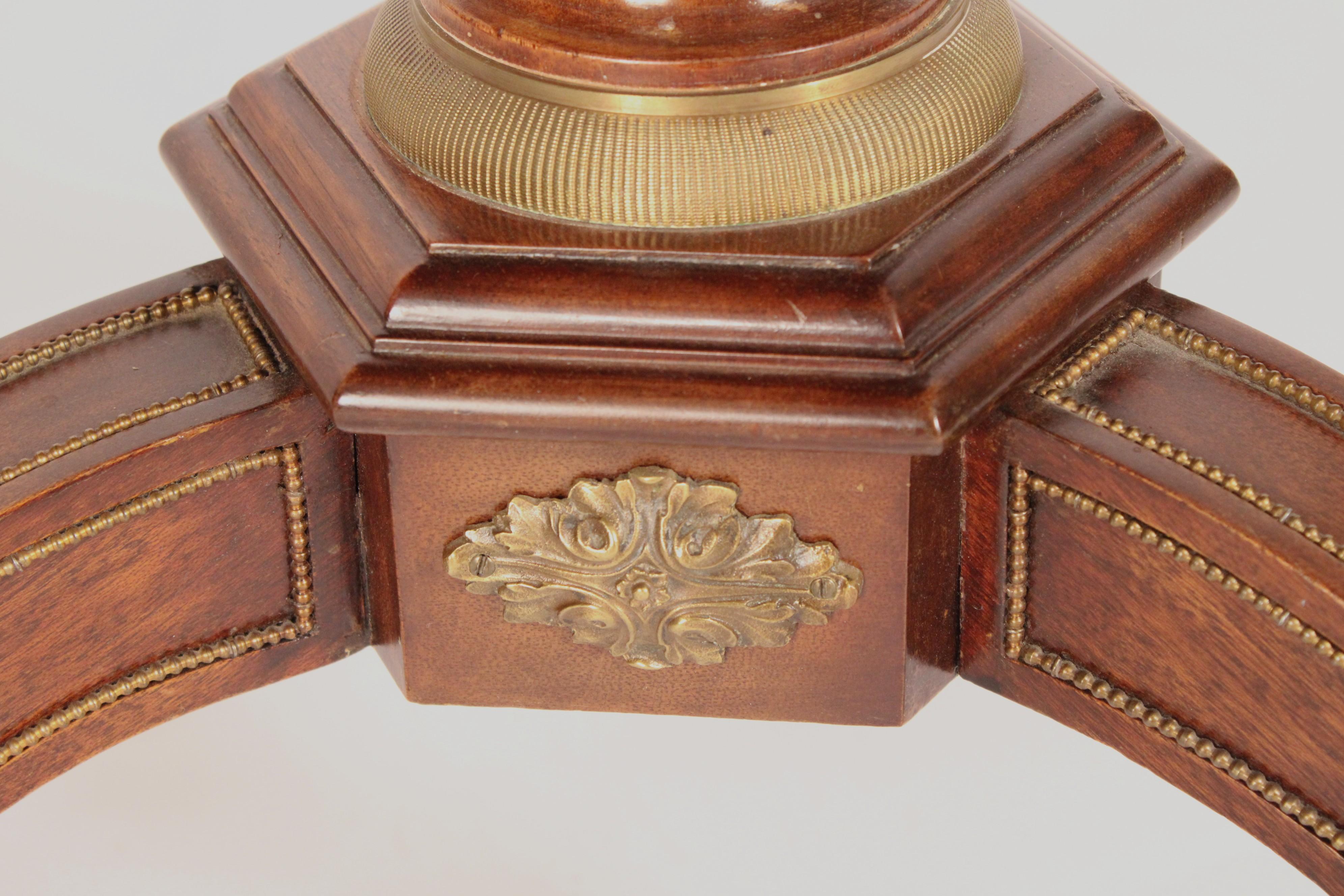 Gueridon antico in stile Directoire con montatura in ottone e mogano in vendita 3