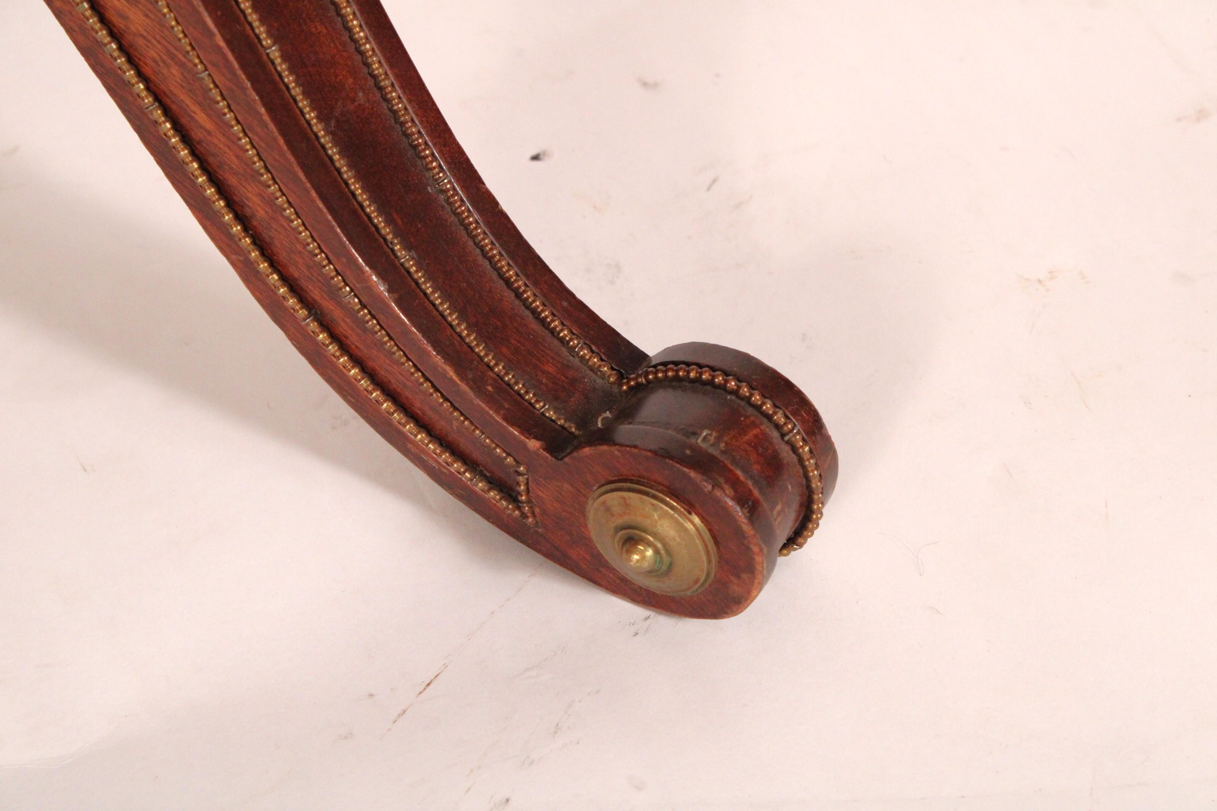 Gueridon antico in stile Directoire con montatura in ottone e mogano in vendita 4