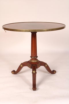 Gueridón Antiguo de Caoba Montado en Latón Estilo Directoire