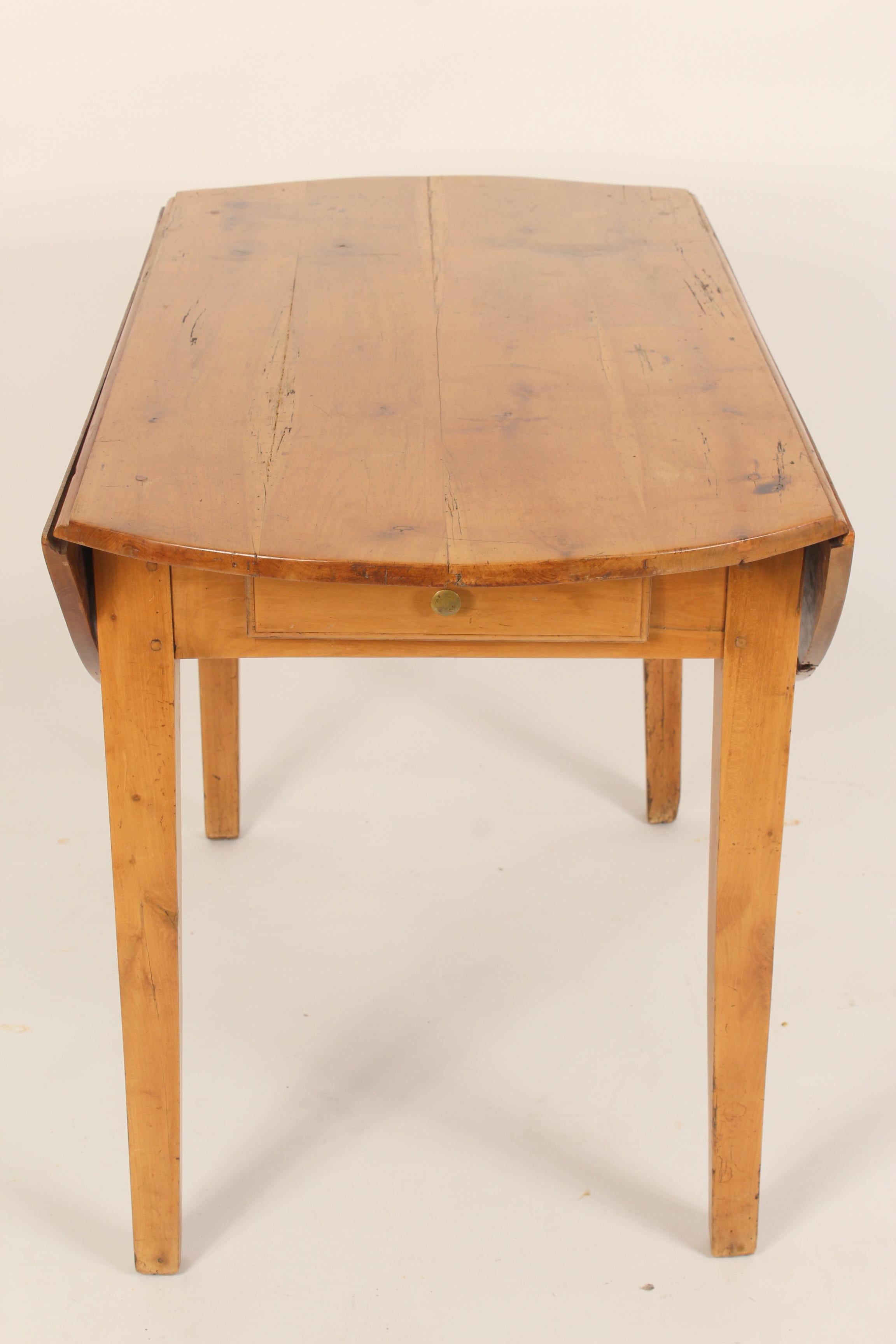 Antique Directoire Style Pine Drop-Leaf Table In Good Condition In Laguna Beach, CA