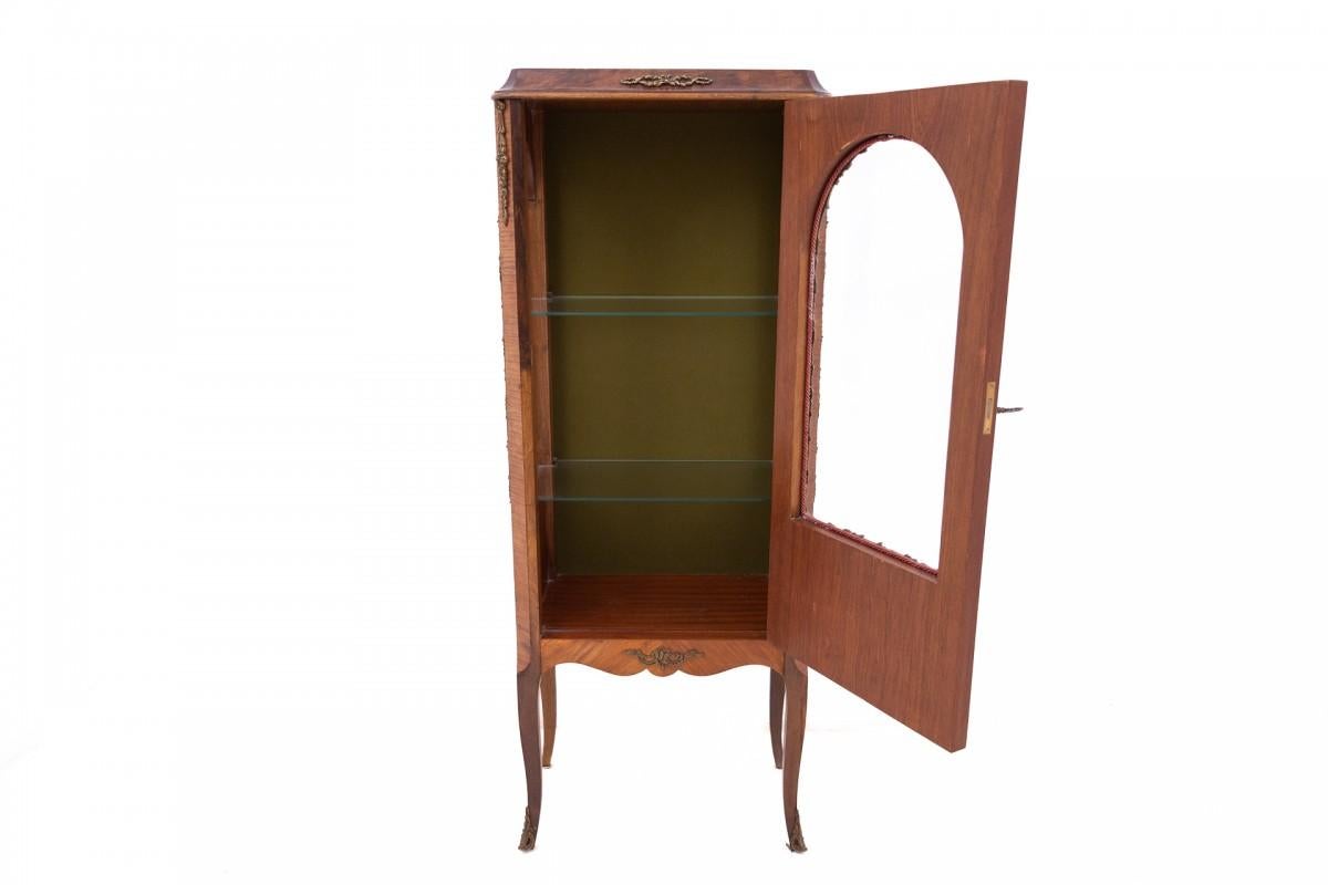 Louis-Philippe Vitrine ancienne, Europe du Nord, vers 1900. en vente