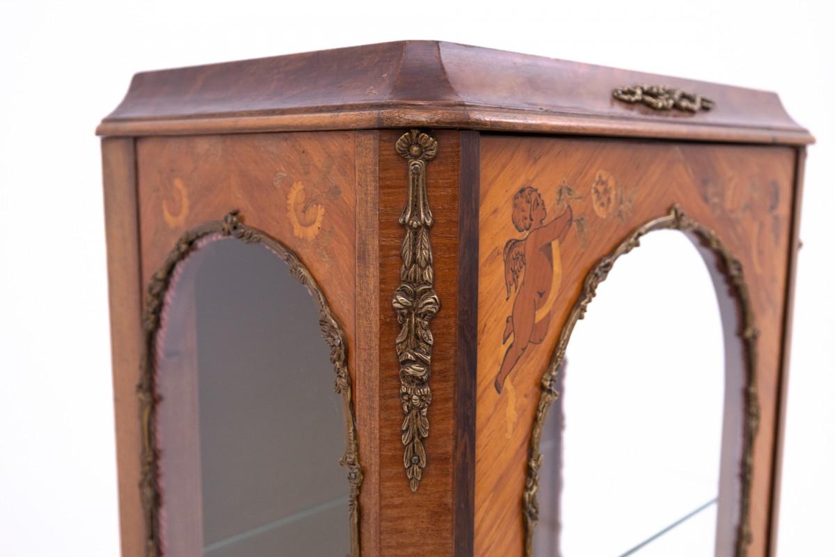 Verre Vitrine ancienne, Europe du Nord, vers 1900. en vente