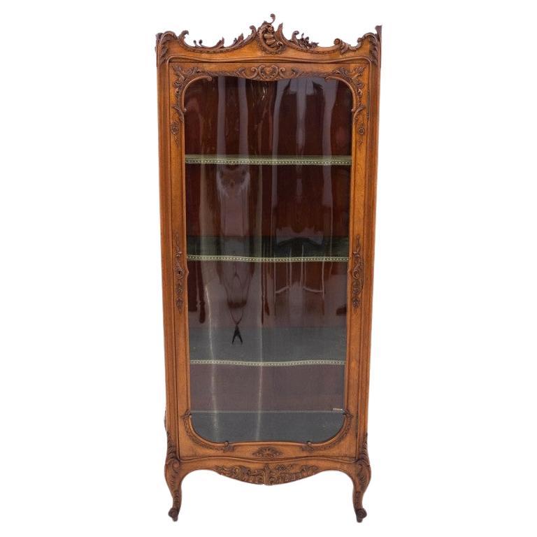 Vitrine ancienne, France, vers 1890.