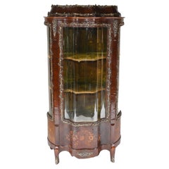 Vitrine d'antiquités française Louis XVI incrustée