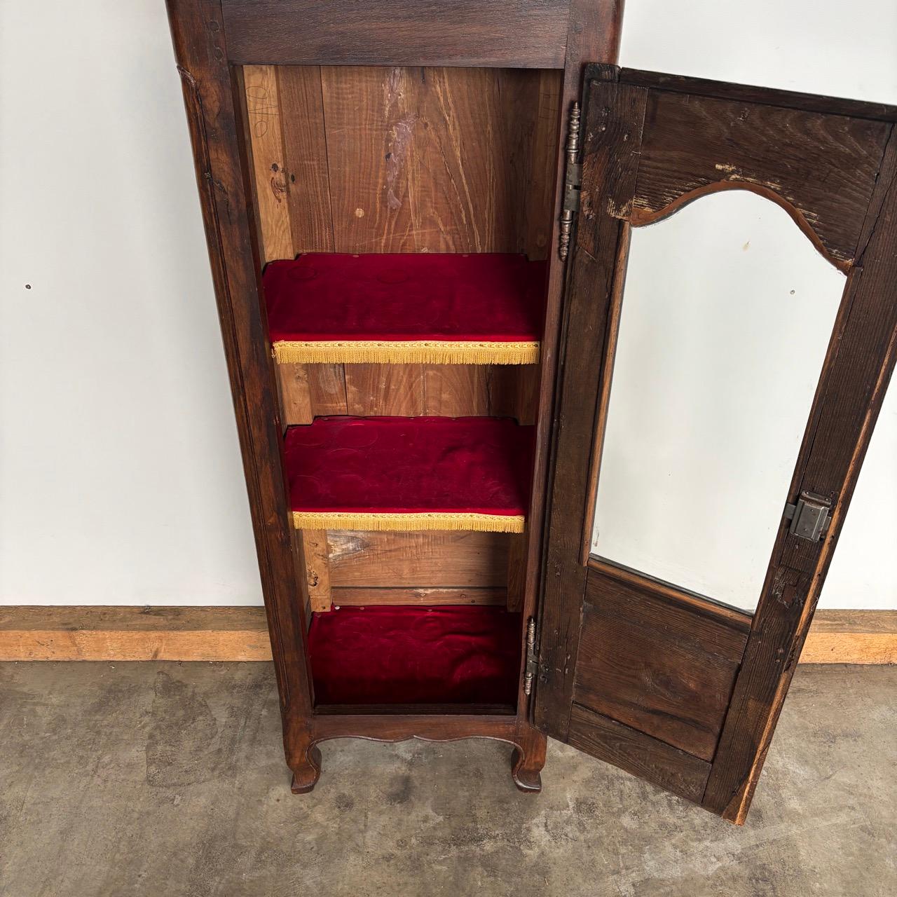 Vitrine ancienne  Lorraine vers 1780  Provençal  Chêne massif en vente 3