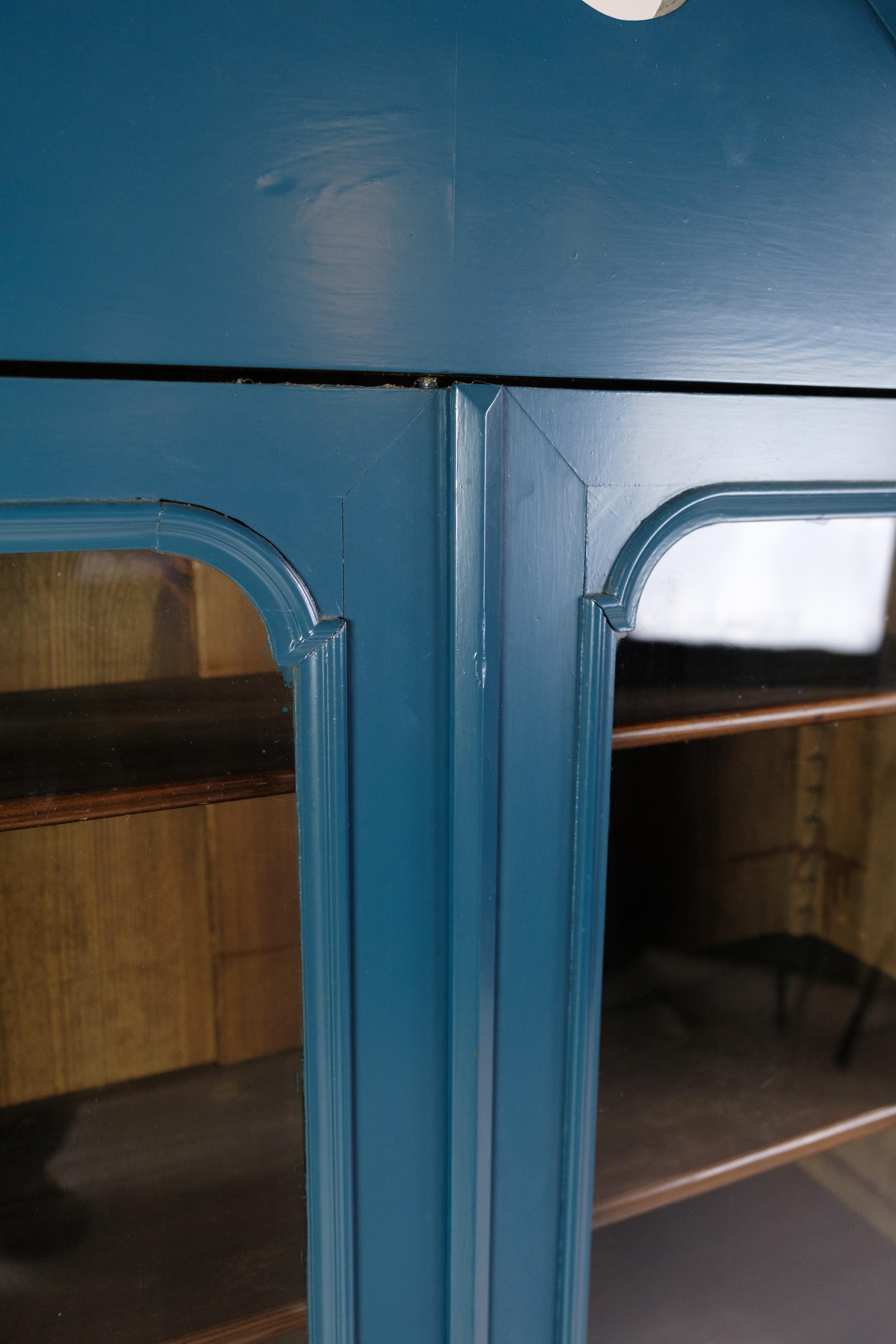 Antique Display Cabinet/Vitrine Painted In Blue From 1920s For Sale 3