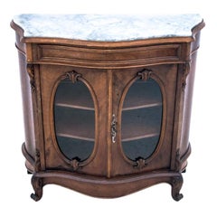 Vitrine d'antiquités, France, vers 1890